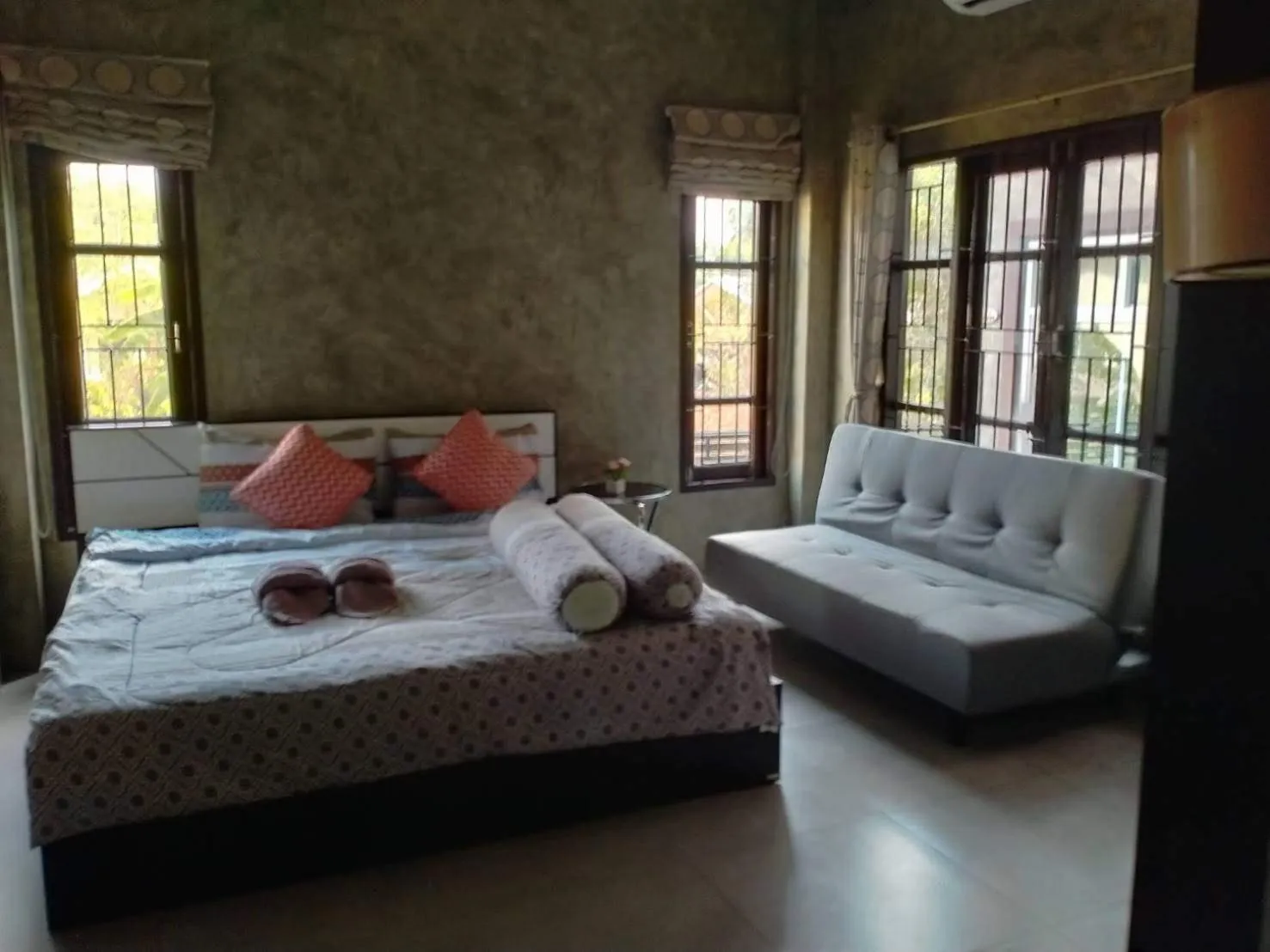 Bed in PK Villa Huahin