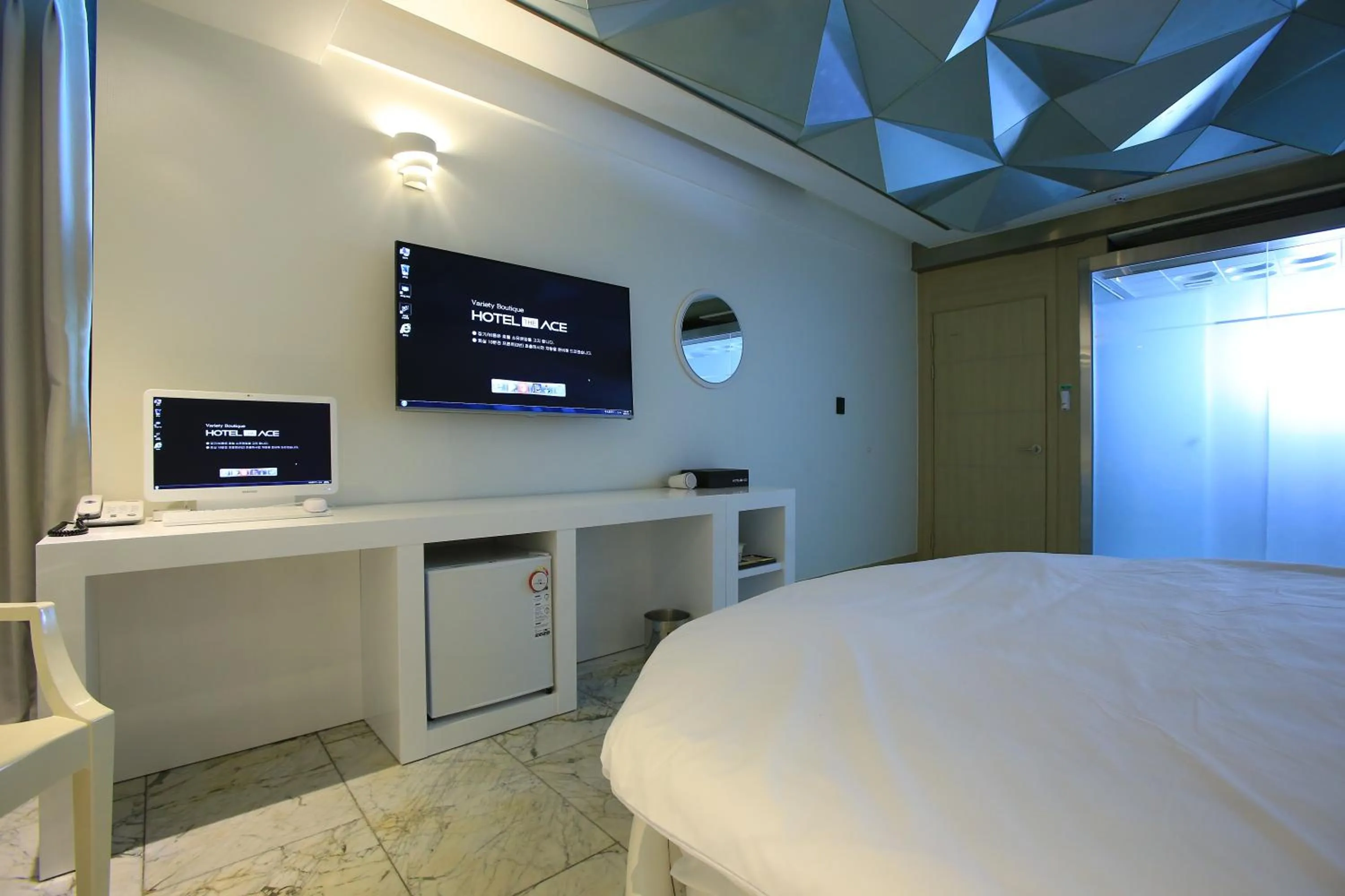 Bed in The Ace Hotel