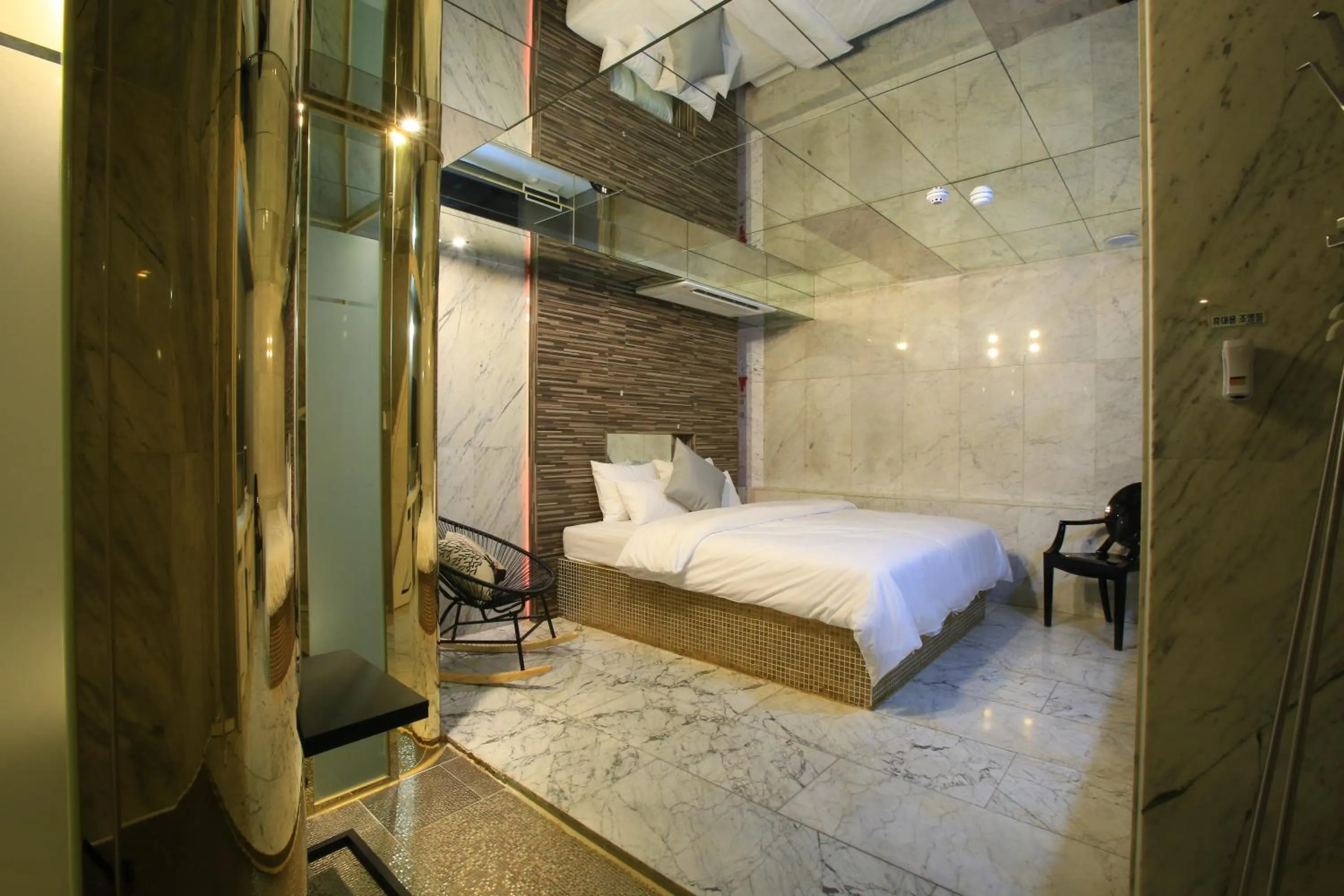 Bed in The Ace Hotel