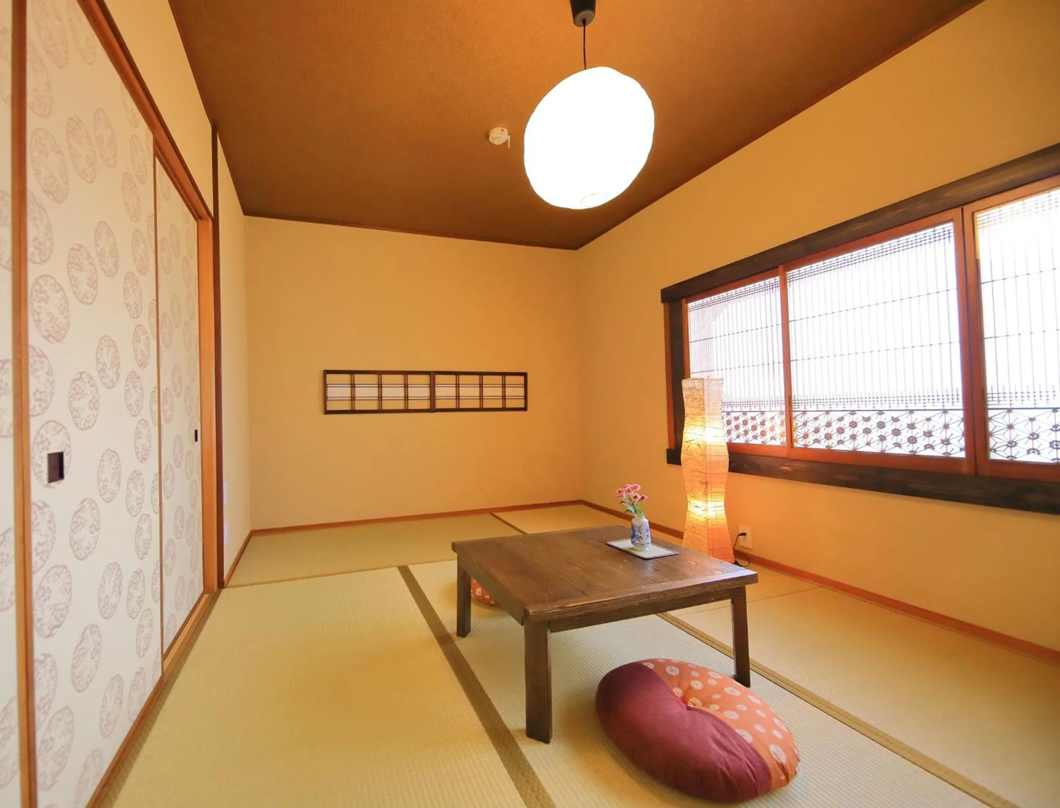 Bedroom in Machiya Oozora