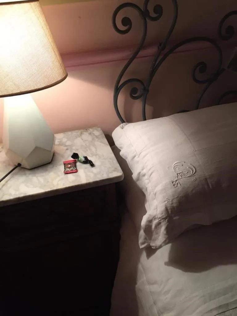 Casannunziata - appartamento con 2 camere no cucina