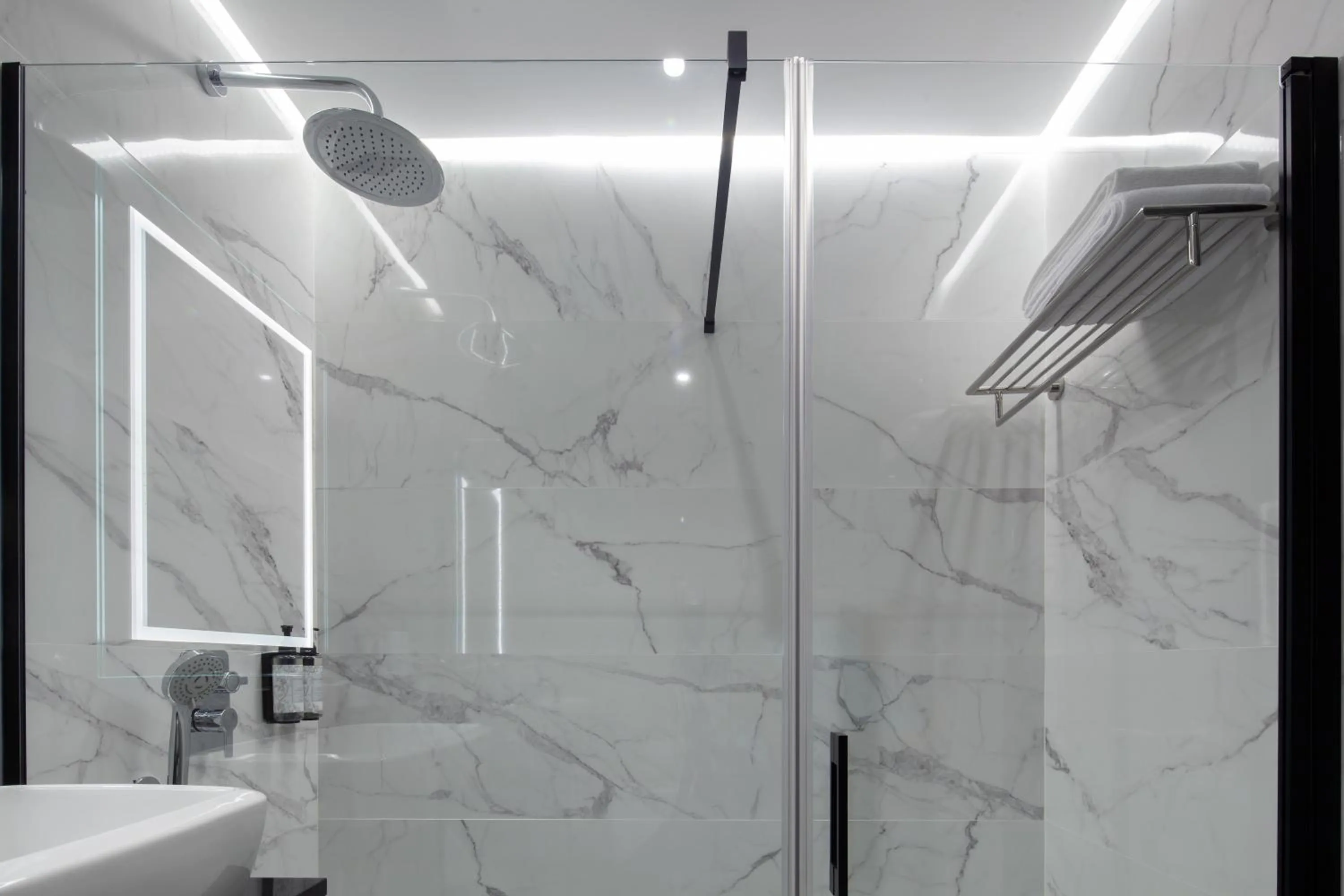 Shower in Leflet Sanlucar