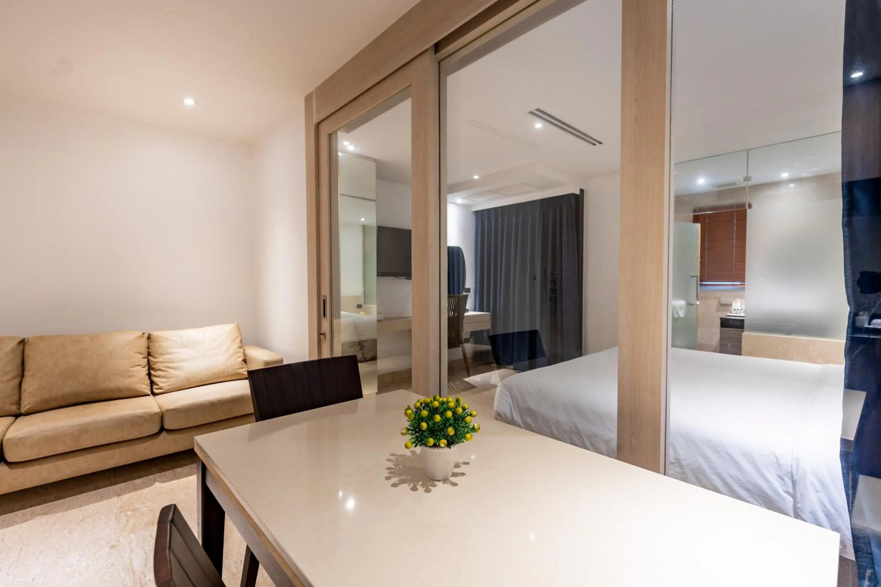 Bed in Sukhothai Residence Ruam Ruedi