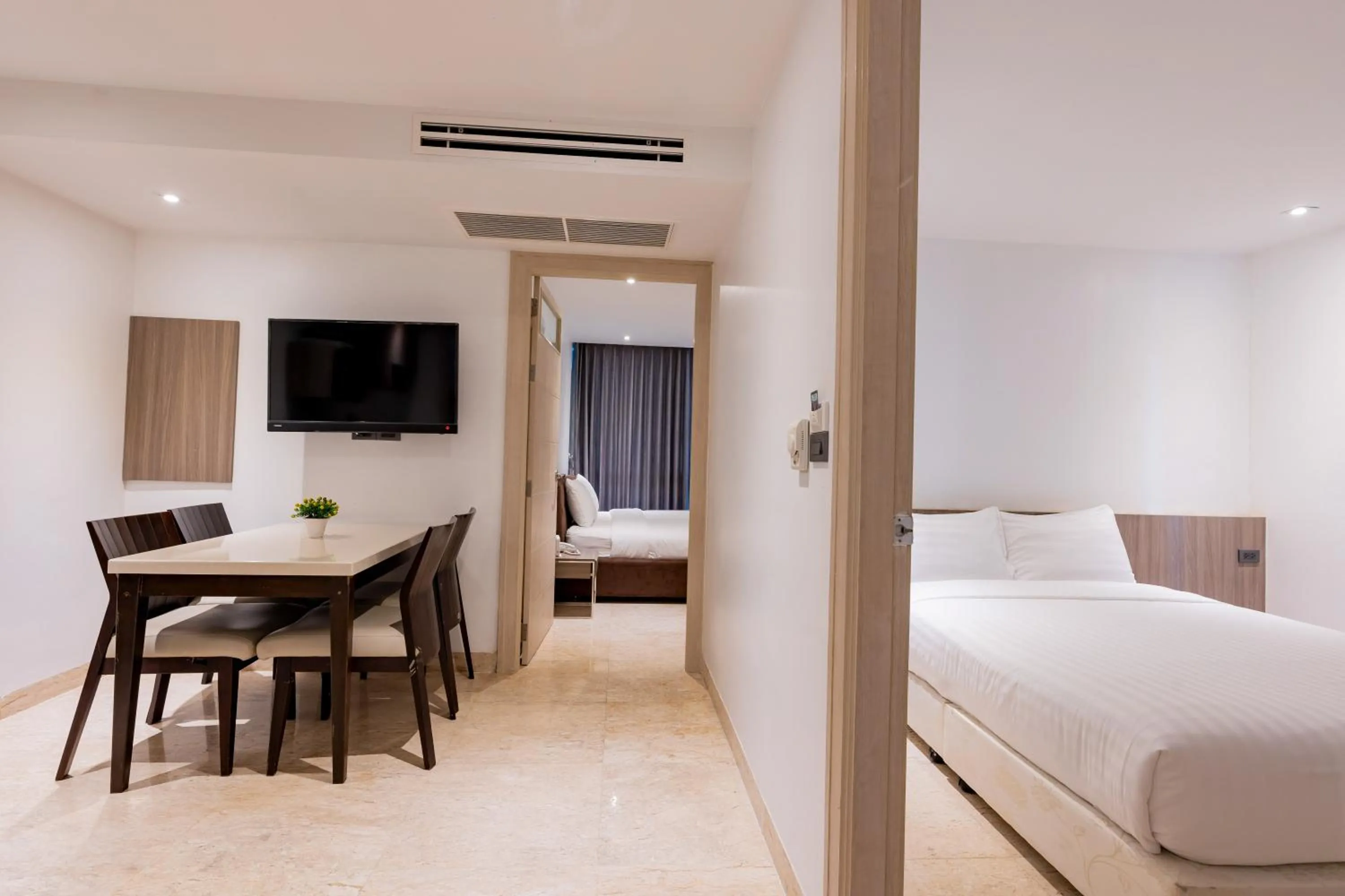 Bed in Sukhothai Residence Ruam Ruedi