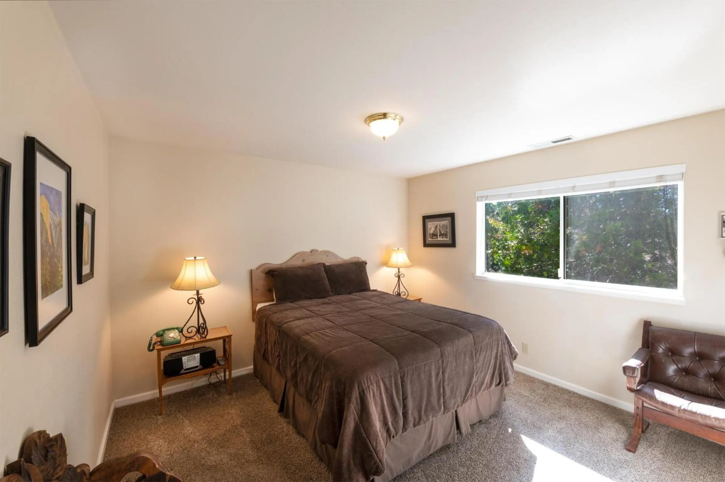 Bed in Yosemite Park Place