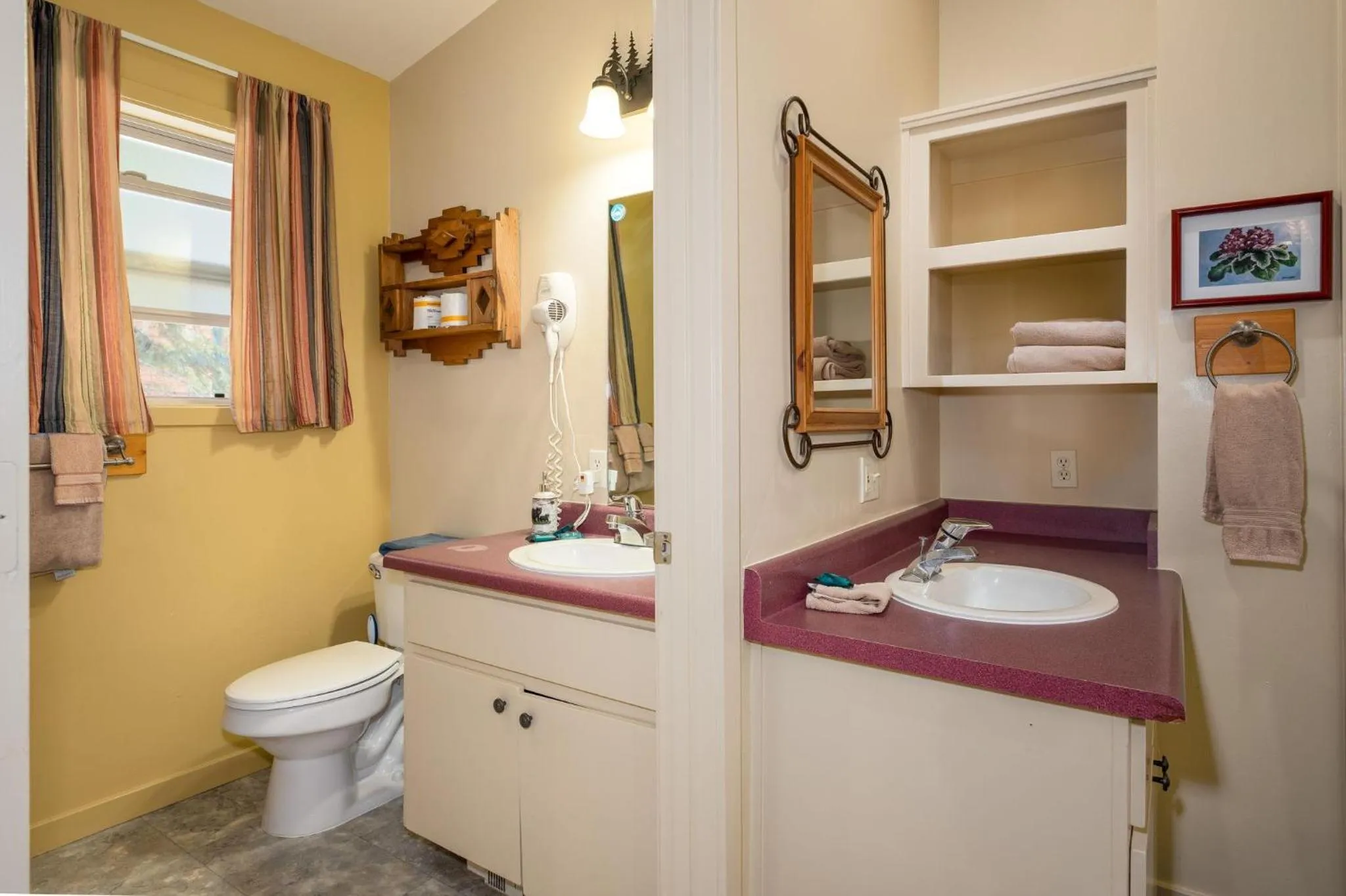 Falcons Nest (Upstairs)