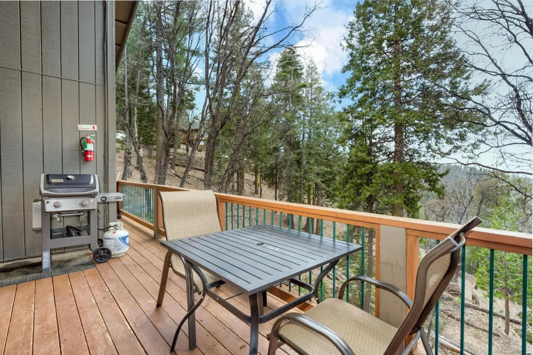 Falcons Nest (Upstairs)