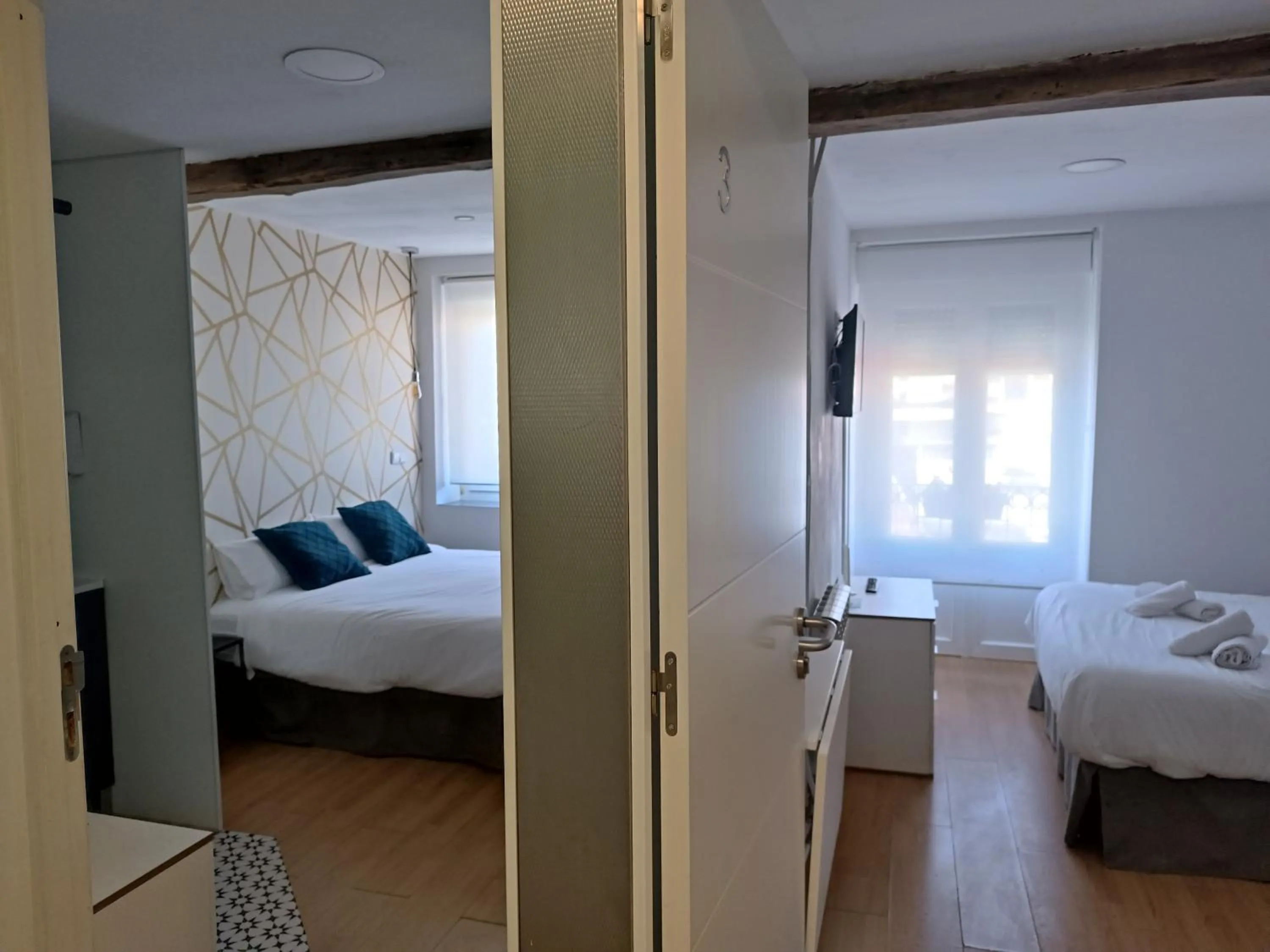 Photo of the whole room, Bed in Rin Rooms