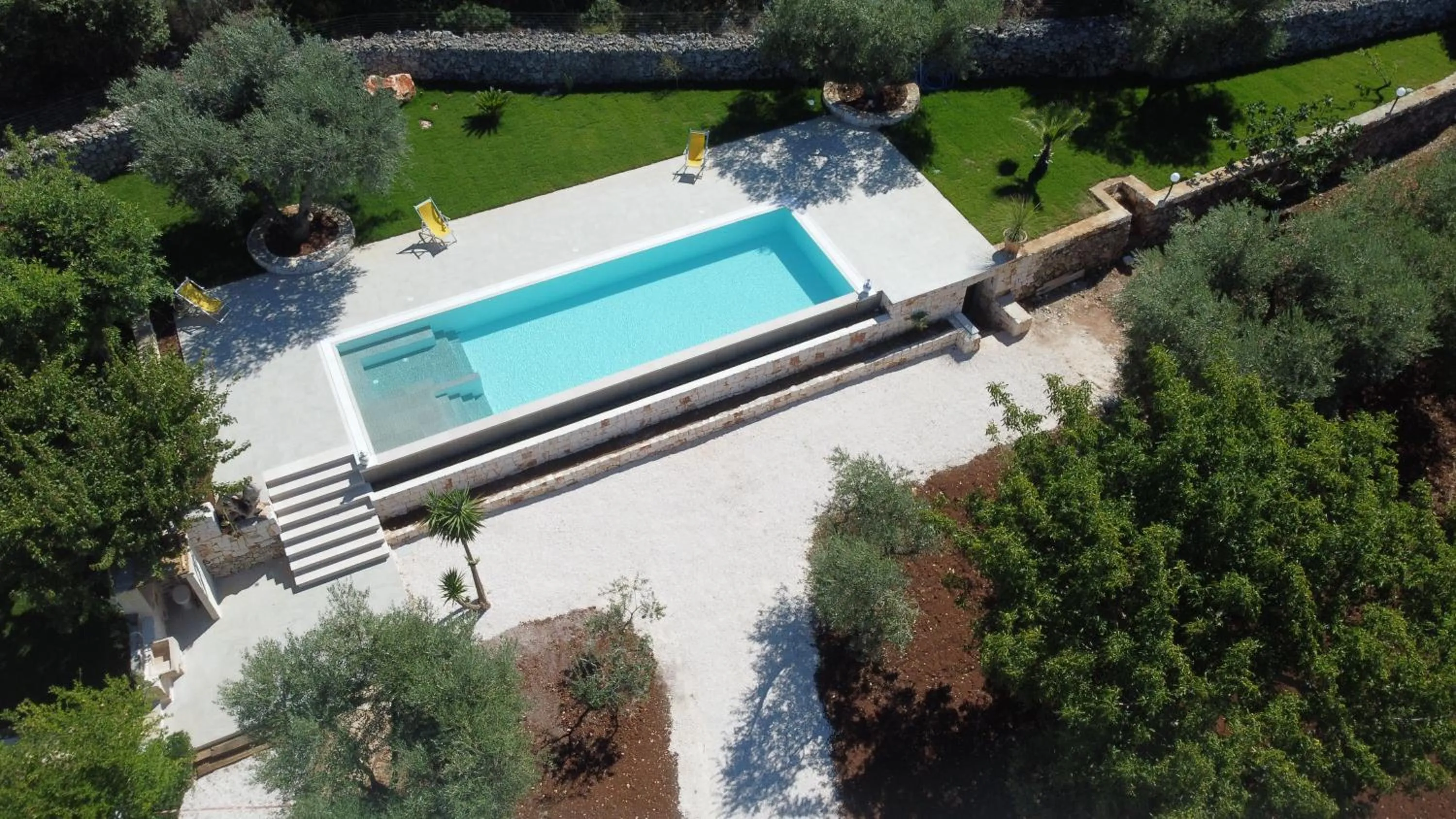 Swimming pool in Bed & Breakfast dei Colli