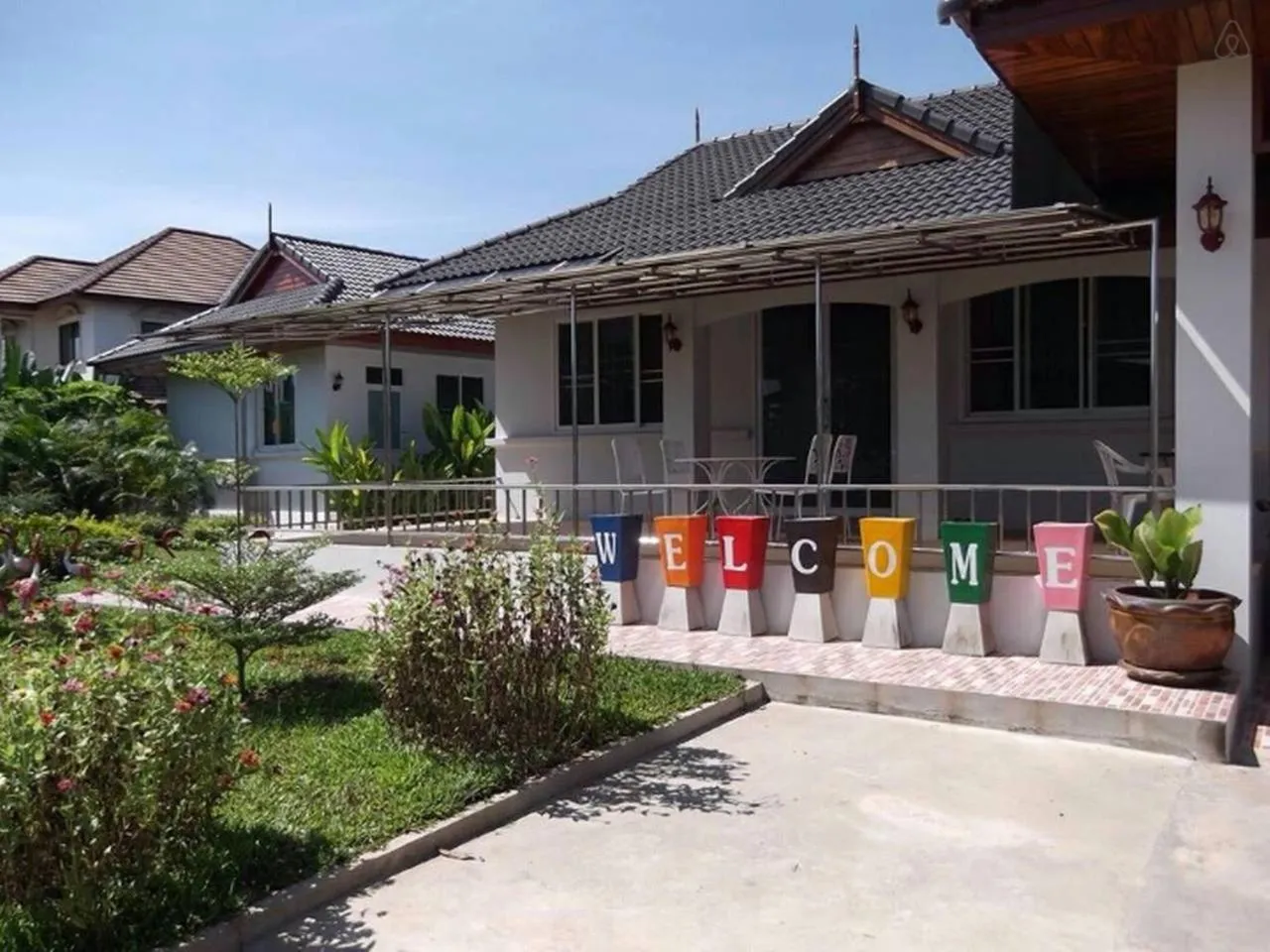 Property building in Nuch's Apple Guest House