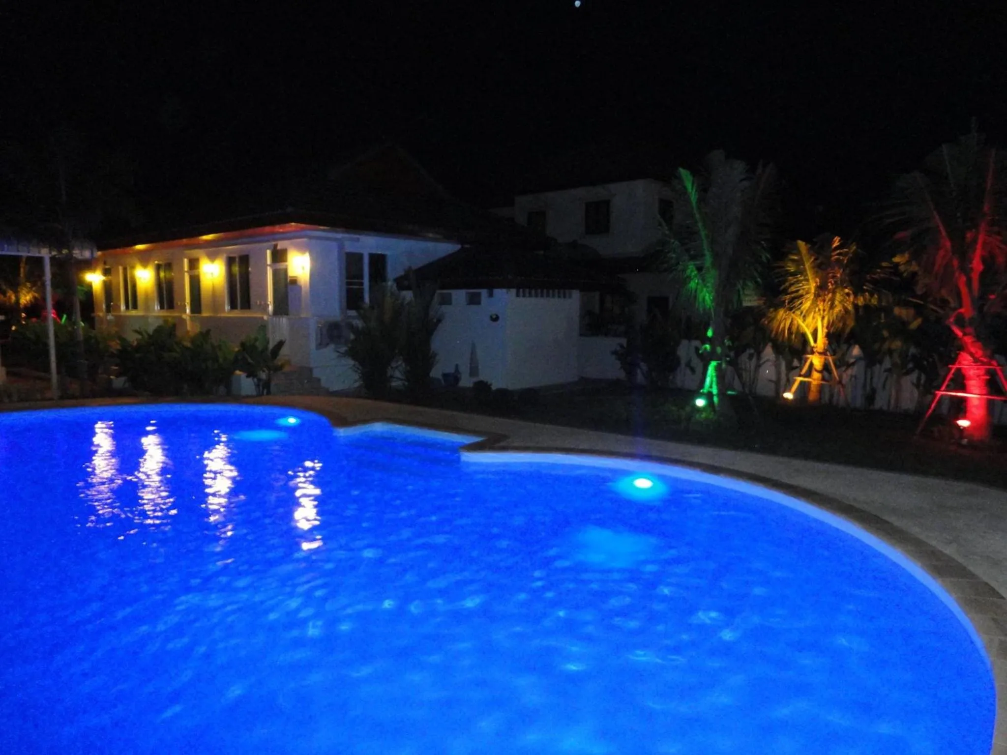 Night in Nuch's Apple Guest House