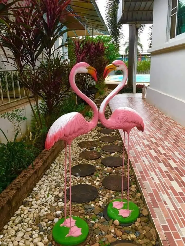 Nuch's Apple Guest House