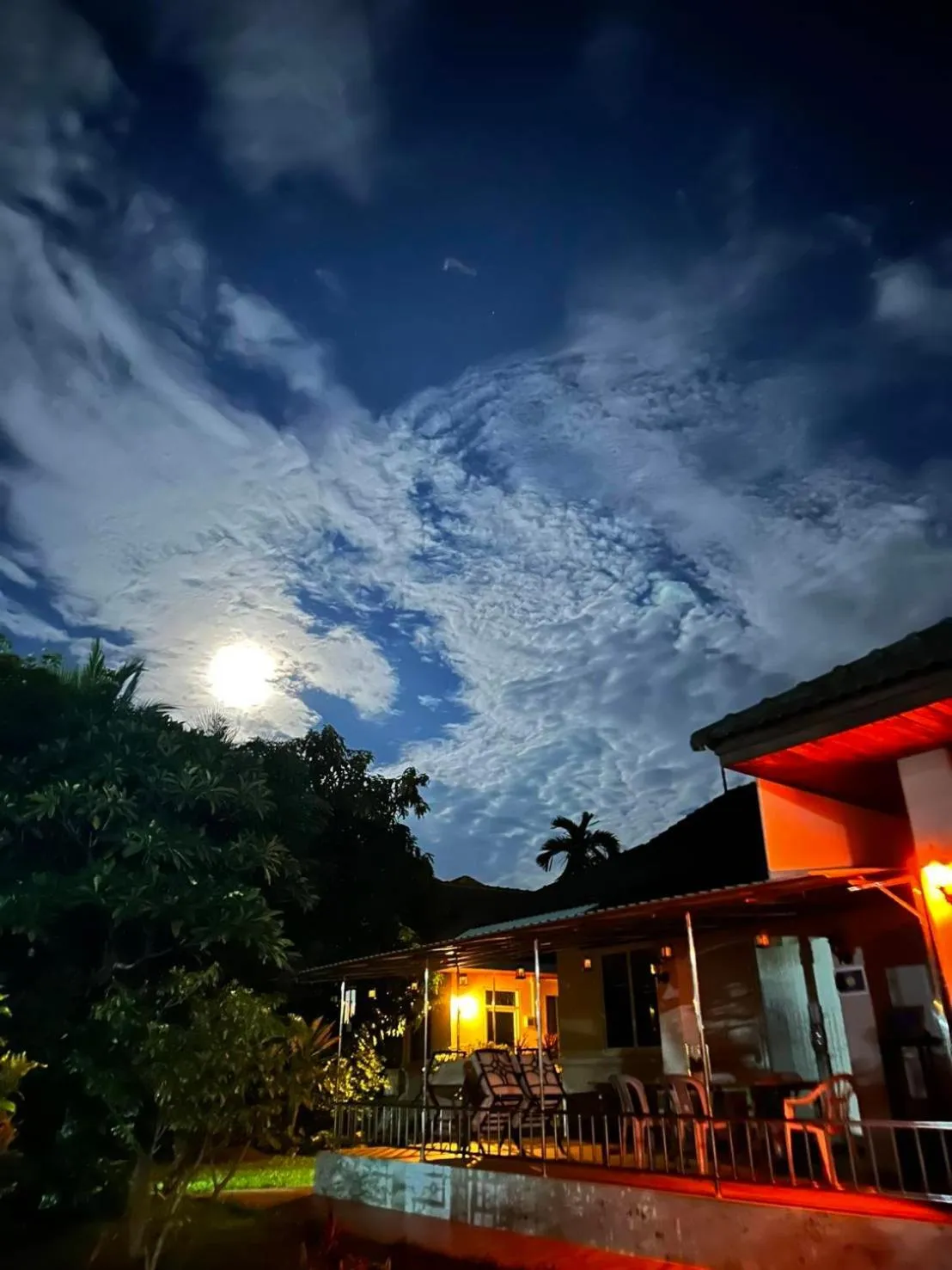 Night in Nuch's Apple Guest House