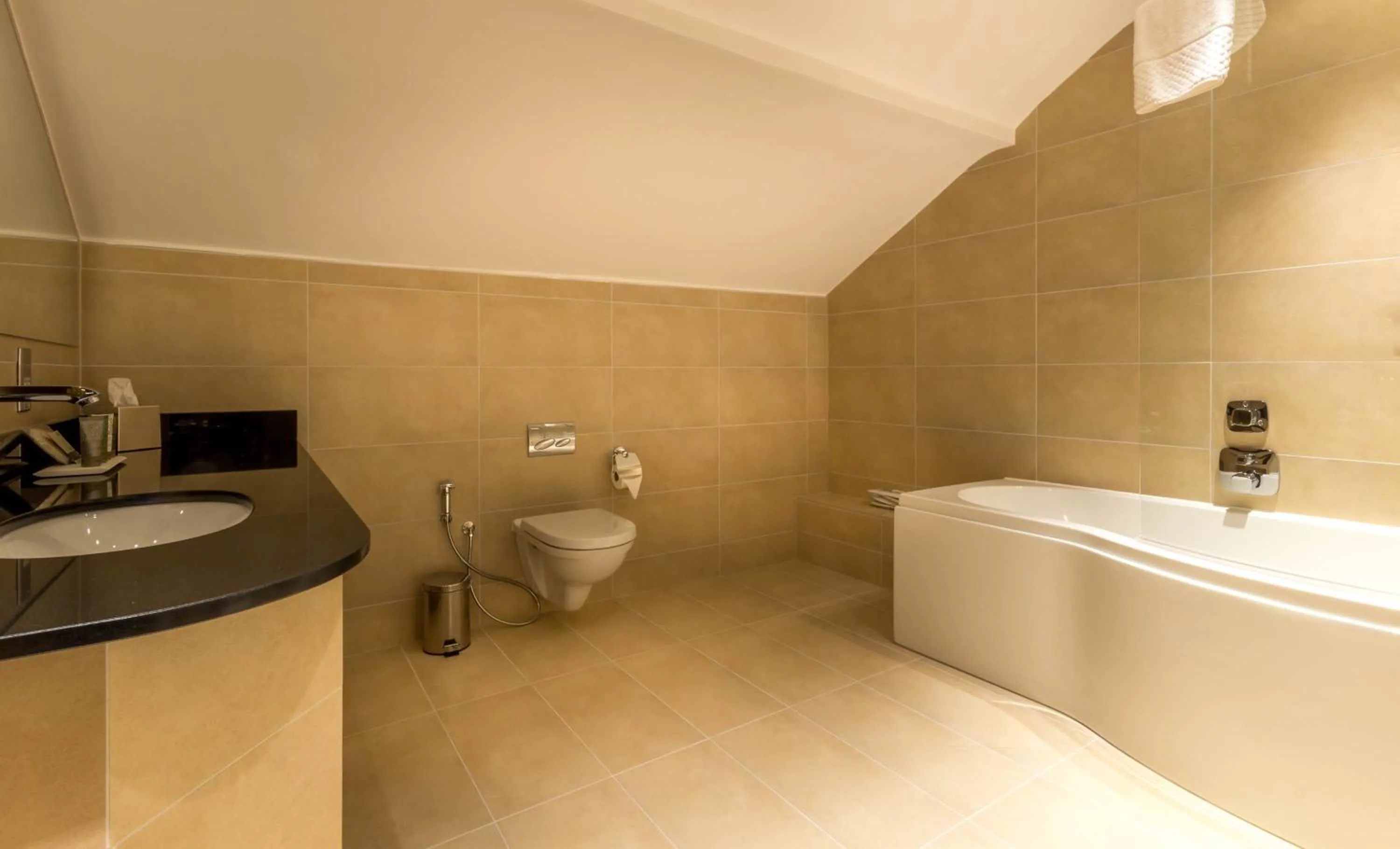 Bathroom in Mansio Suites Basinghall
