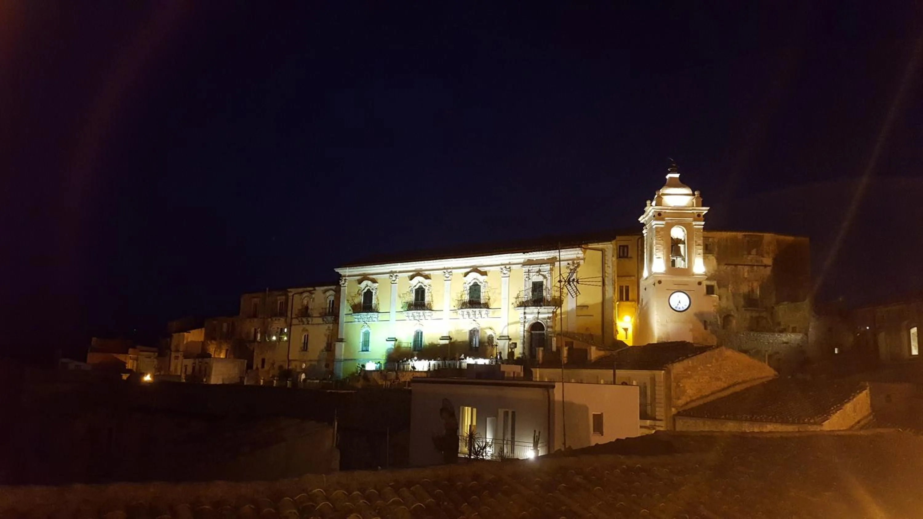 Nearby landmark in Epoca - Camere con stile