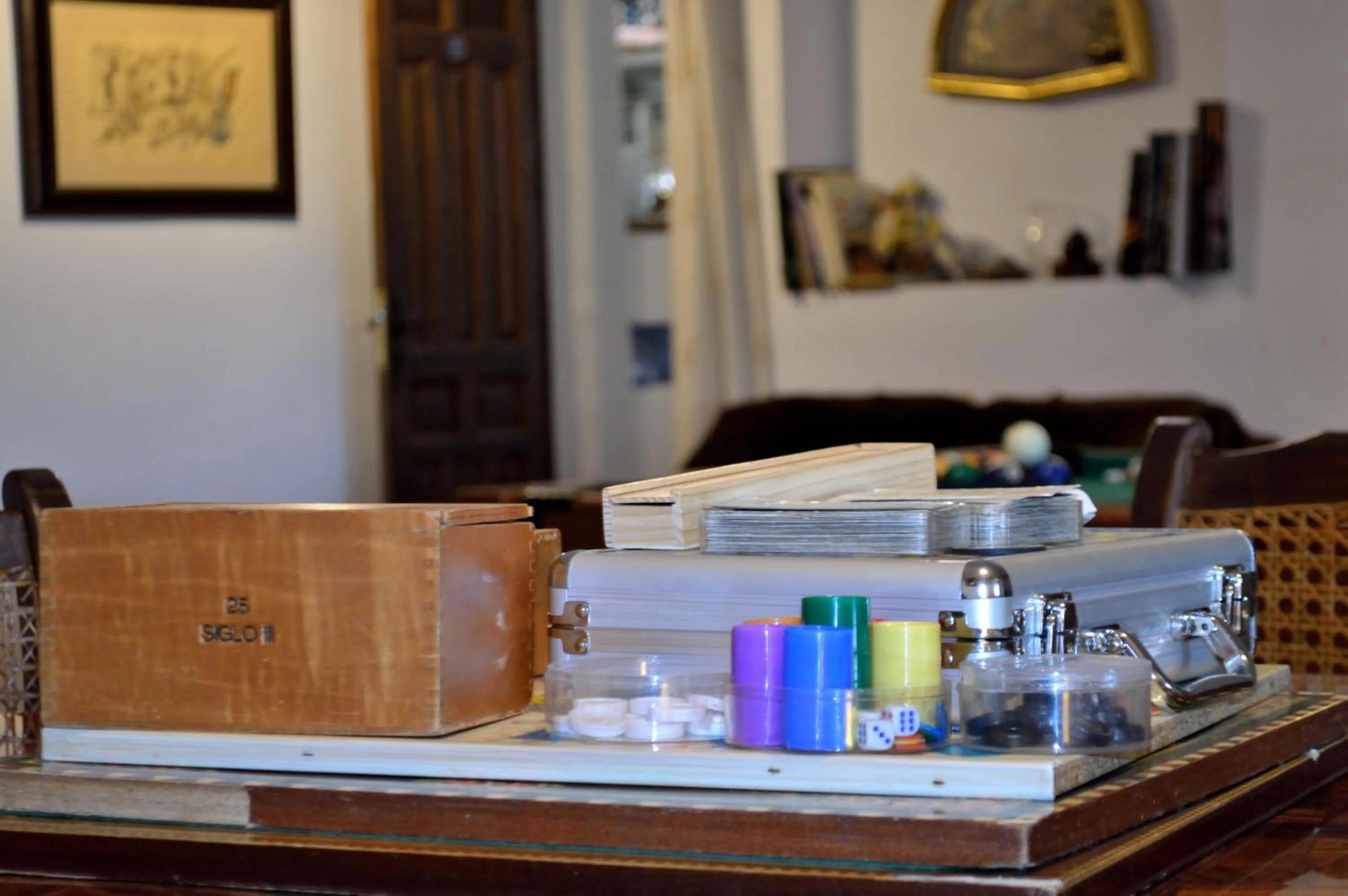 Communal lounge/ TV room in Hotel Finca Aldabra