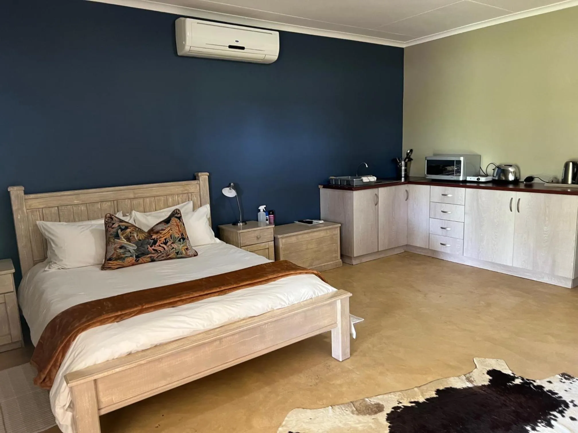 Bed in Lake Grappa Guestfarm