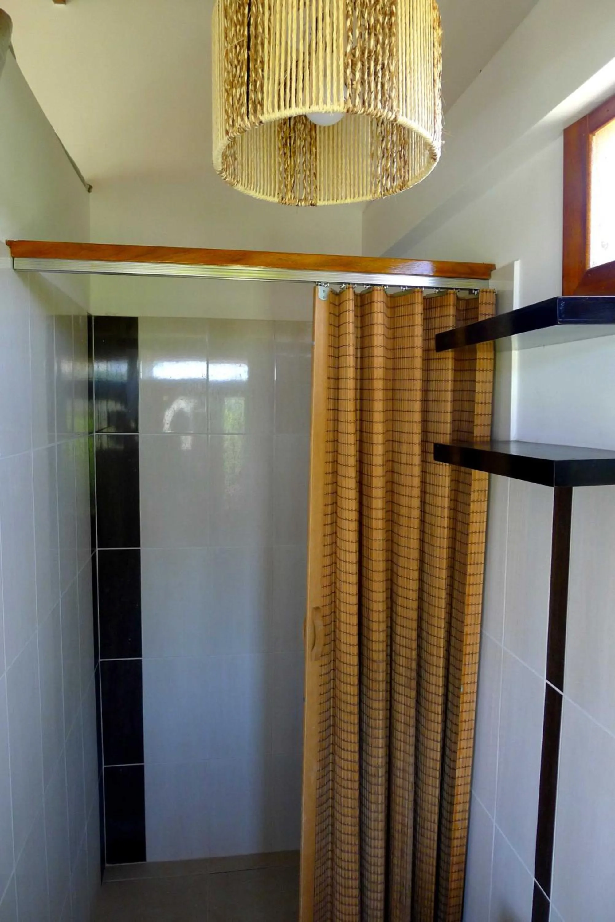 Shower in Hotel Sotavento