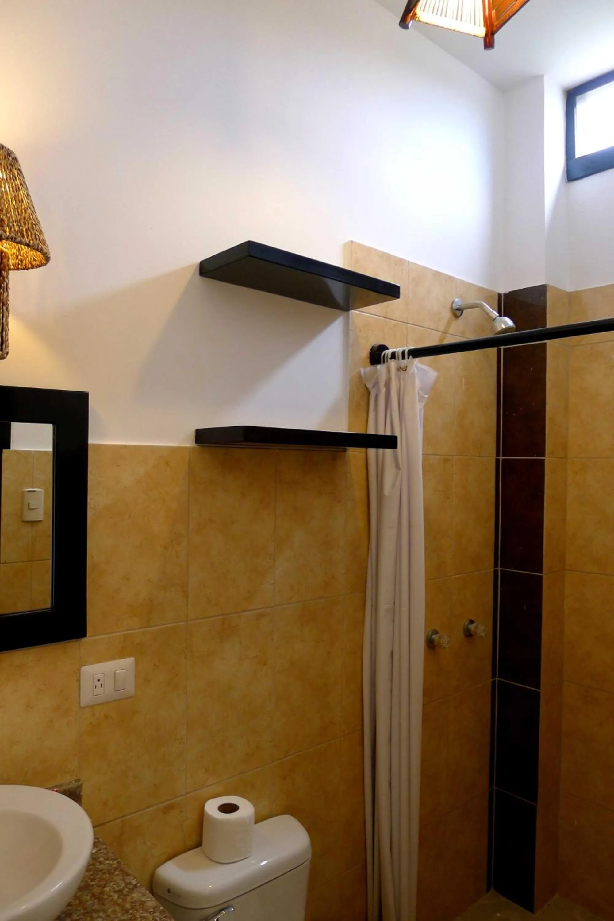 Shower in Hotel Sotavento