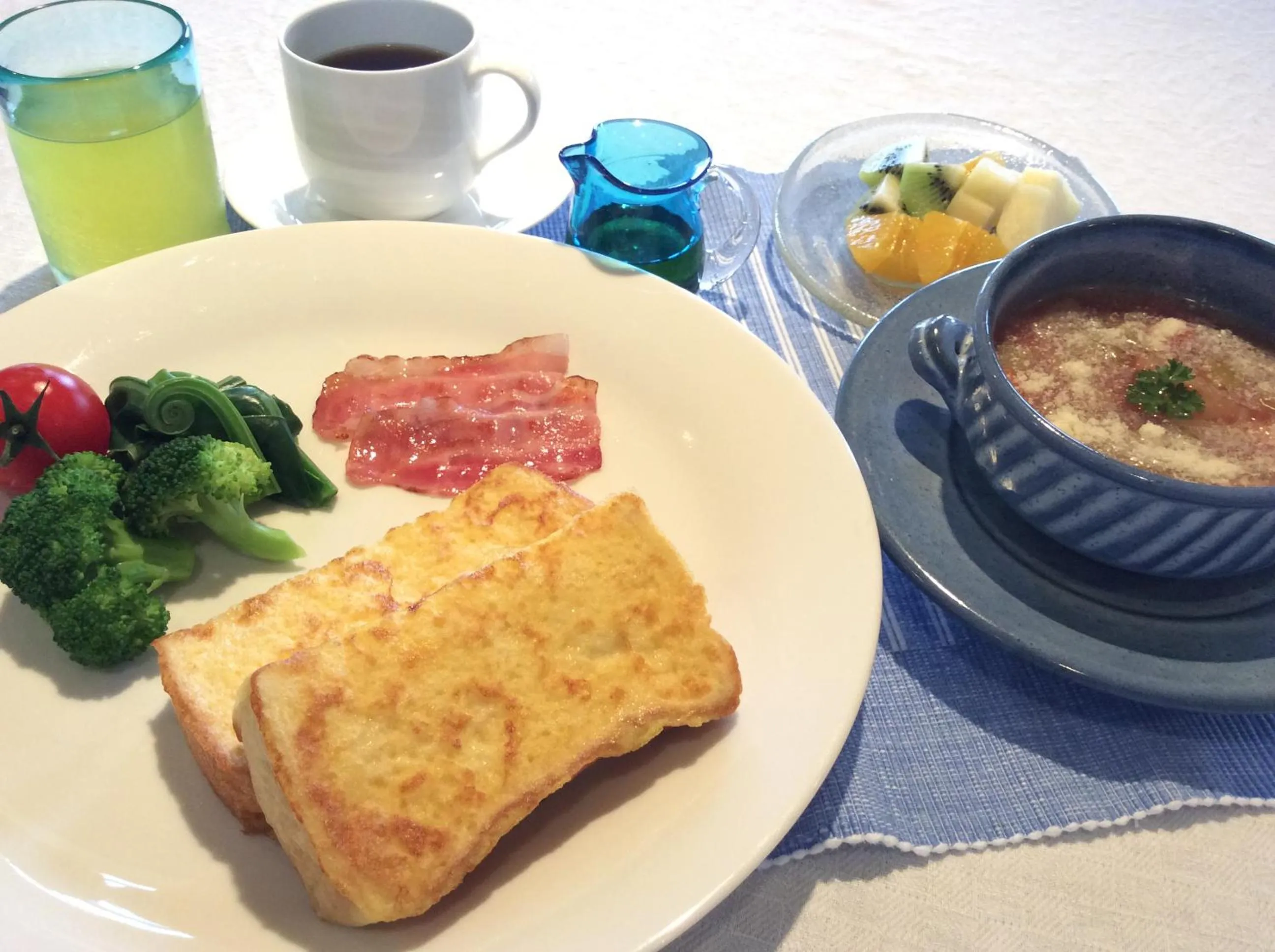 American breakfast in Mayagusuku Resort