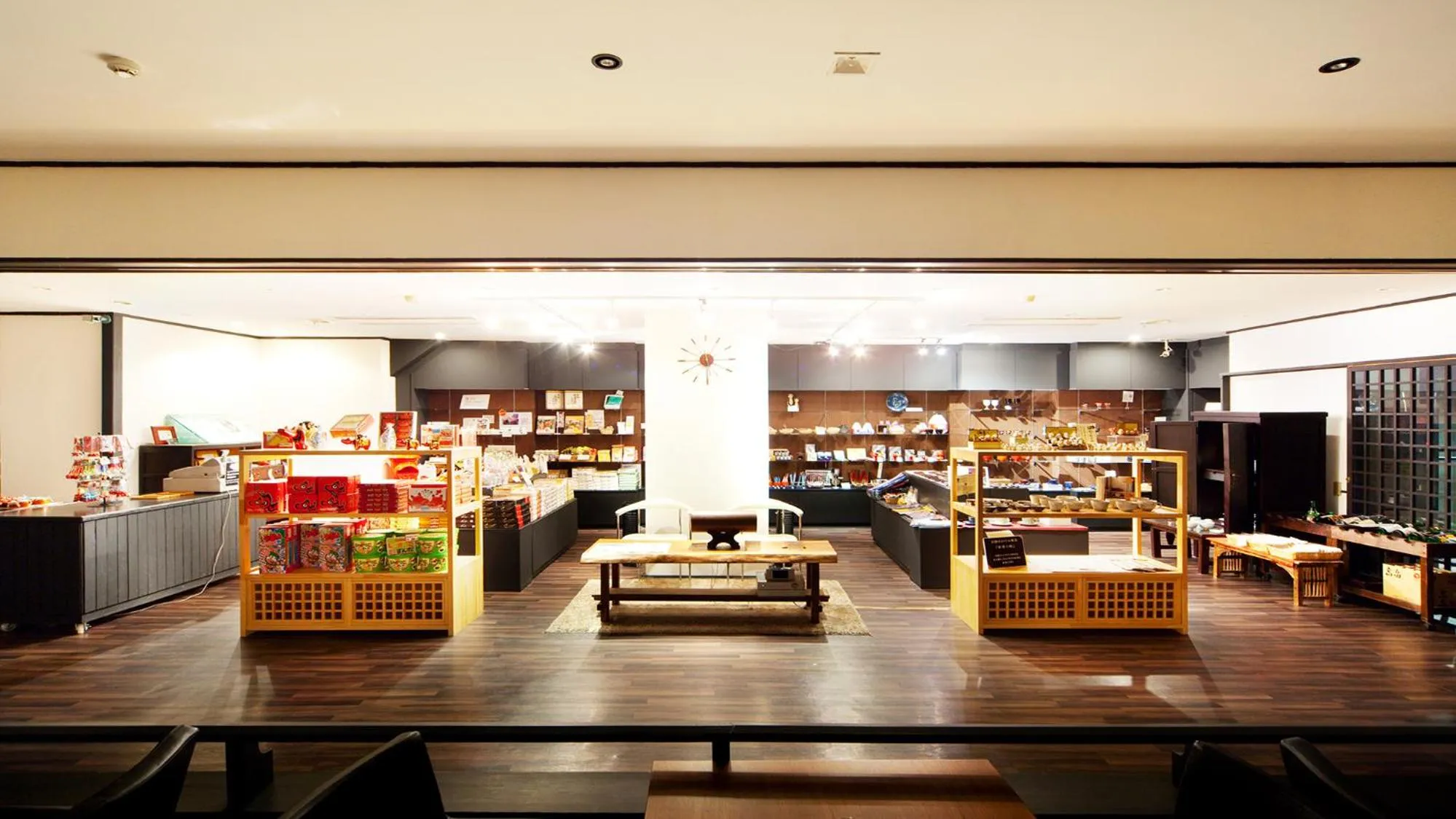 Shopping Area in Premium Suites Matsushimakaku Produced by Shousuke no Yado Takinoyu