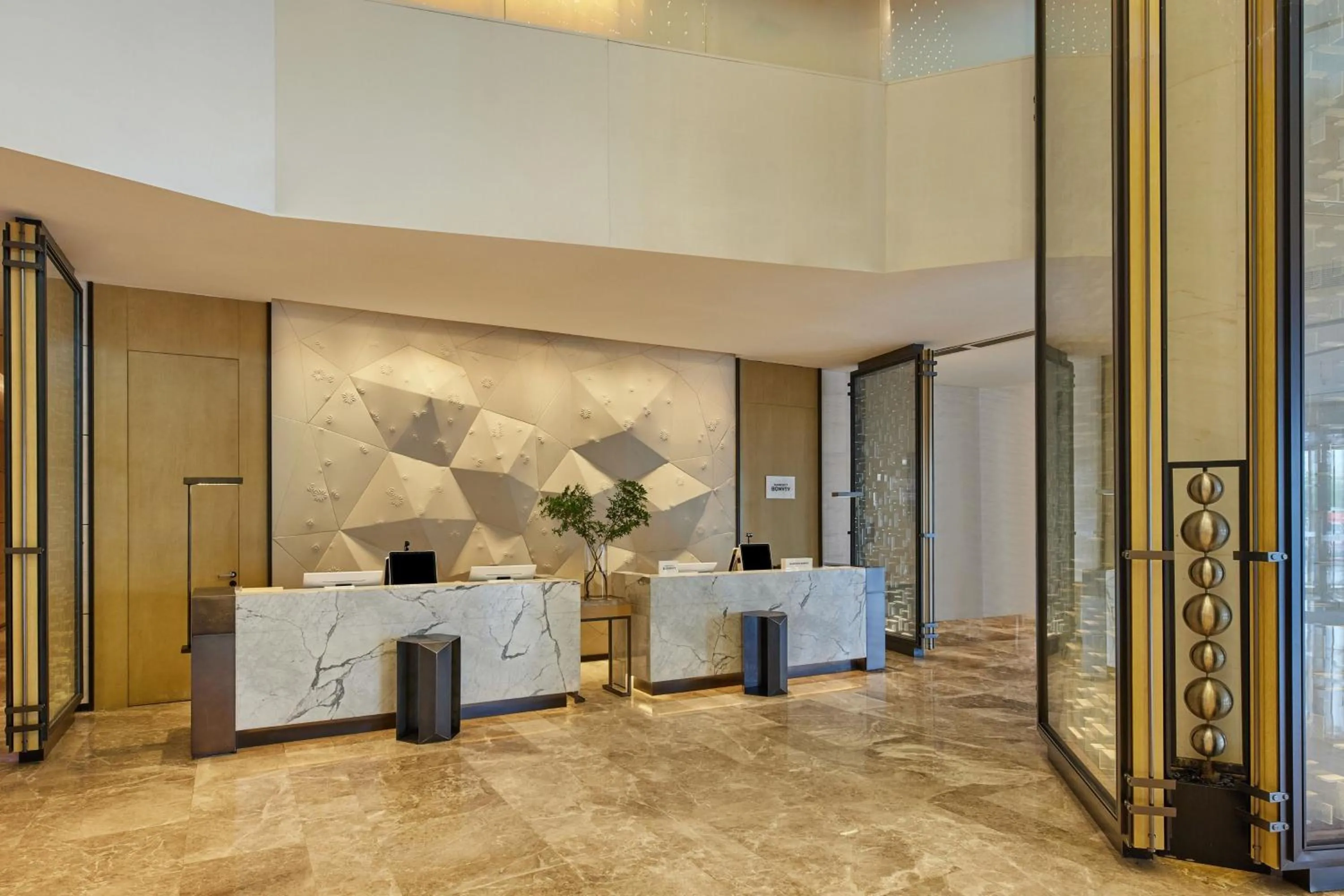 Lobby or reception in Courtyard by Marriott Yangzhou
