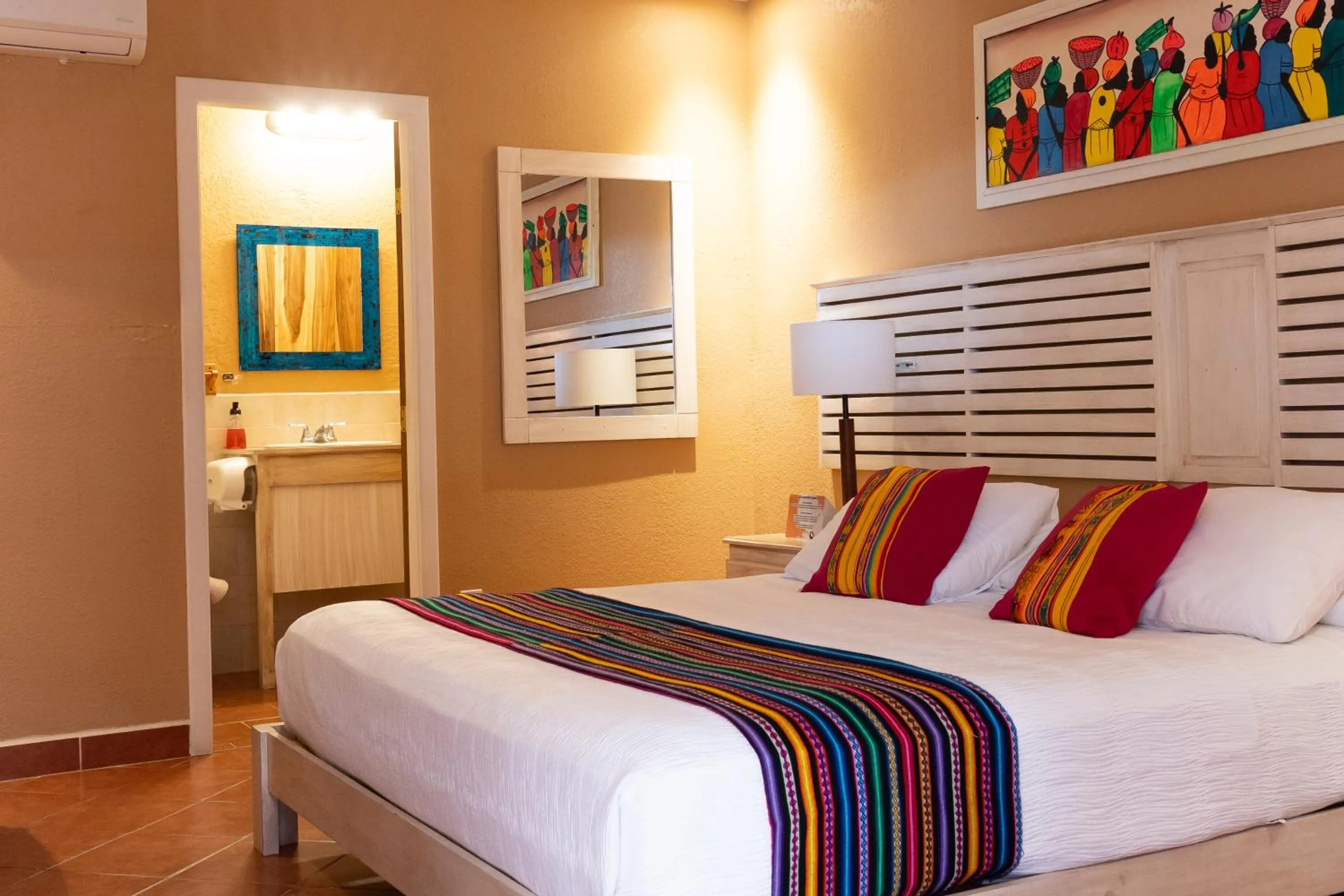 Bed in Mr. Tucan Hotel