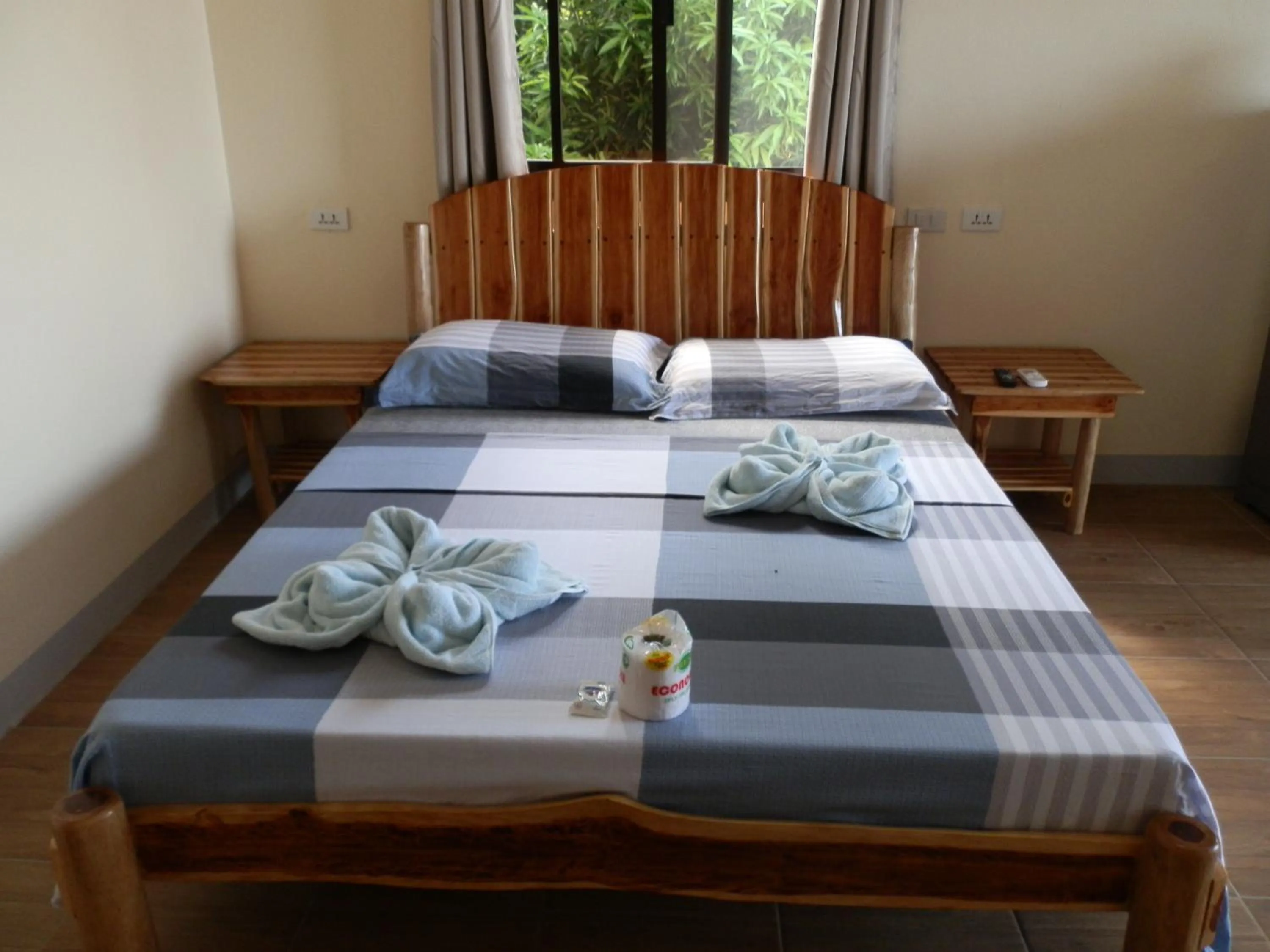 Bedroom, Bed in The Blue Pagong