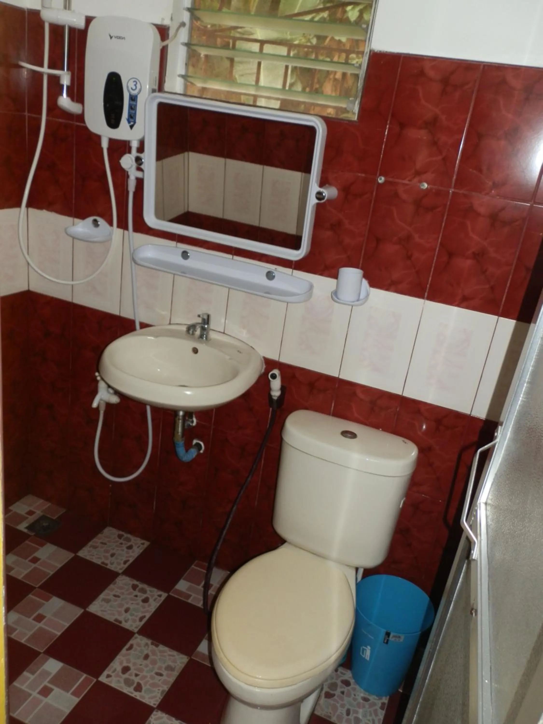 Bathroom in The Blue Pagong