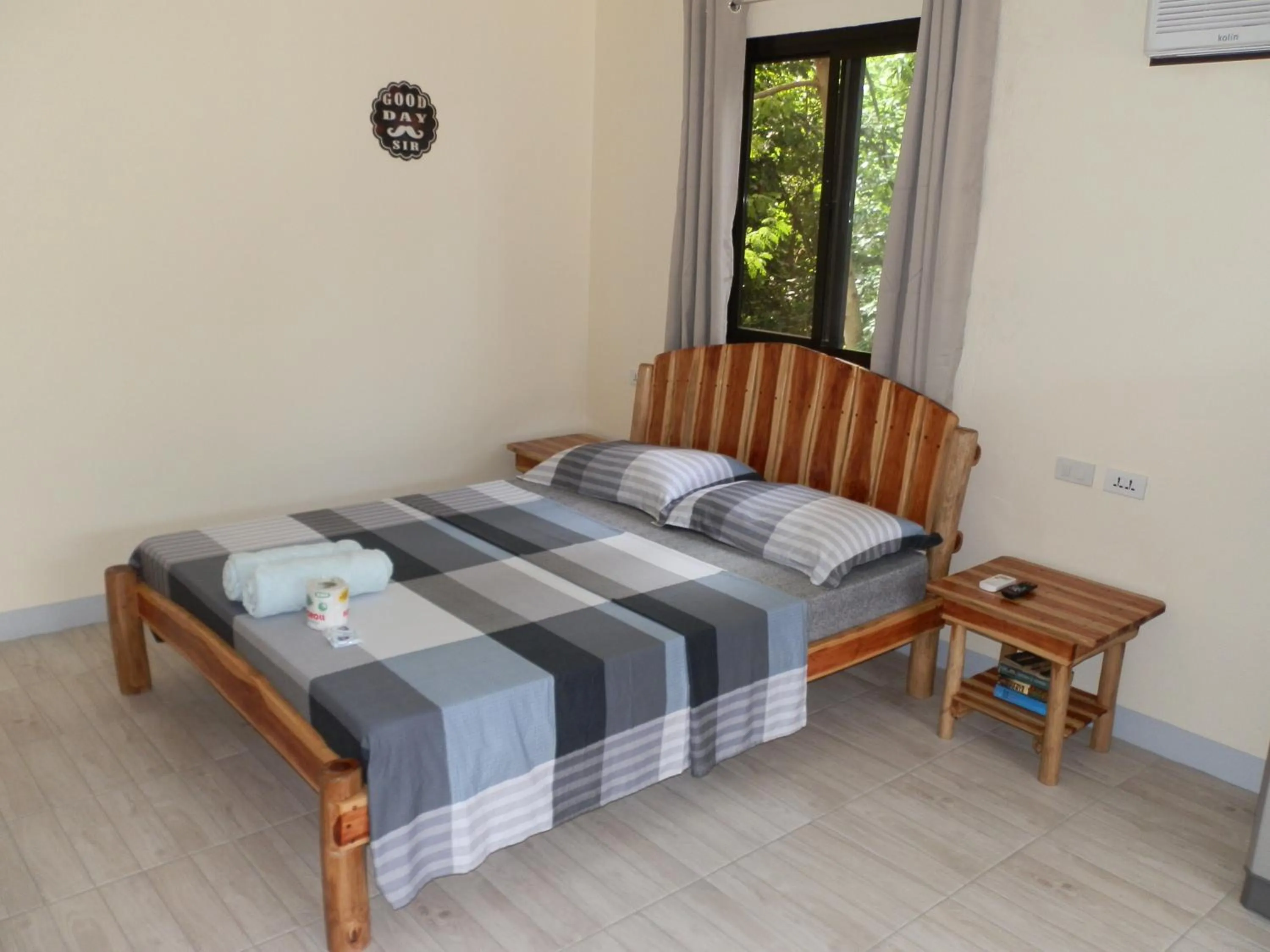 Bedroom, Bed in The Blue Pagong