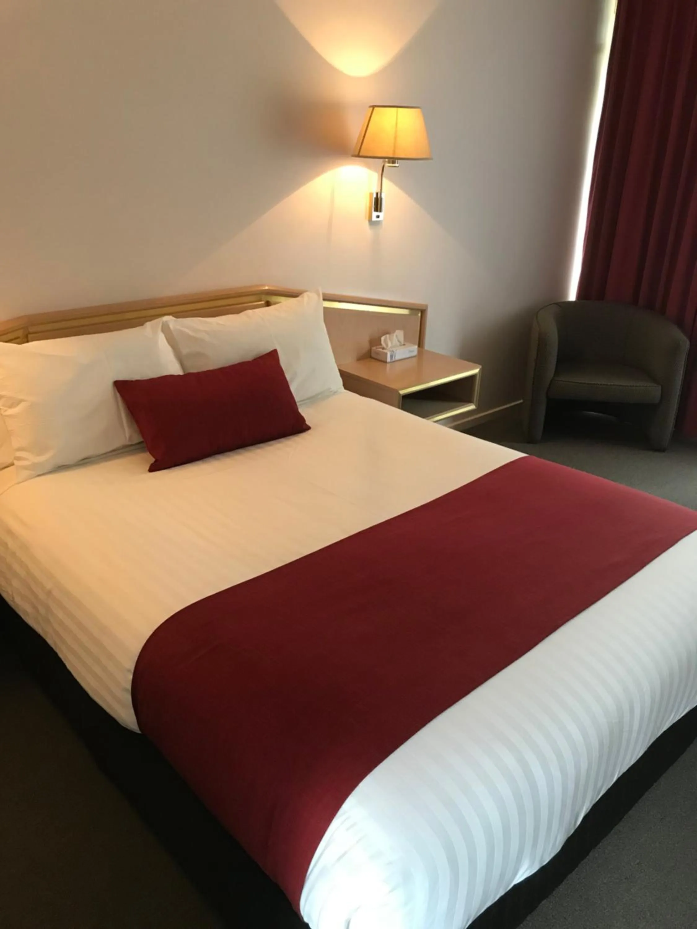 Bedroom, Bed in Moe Parklands Motel