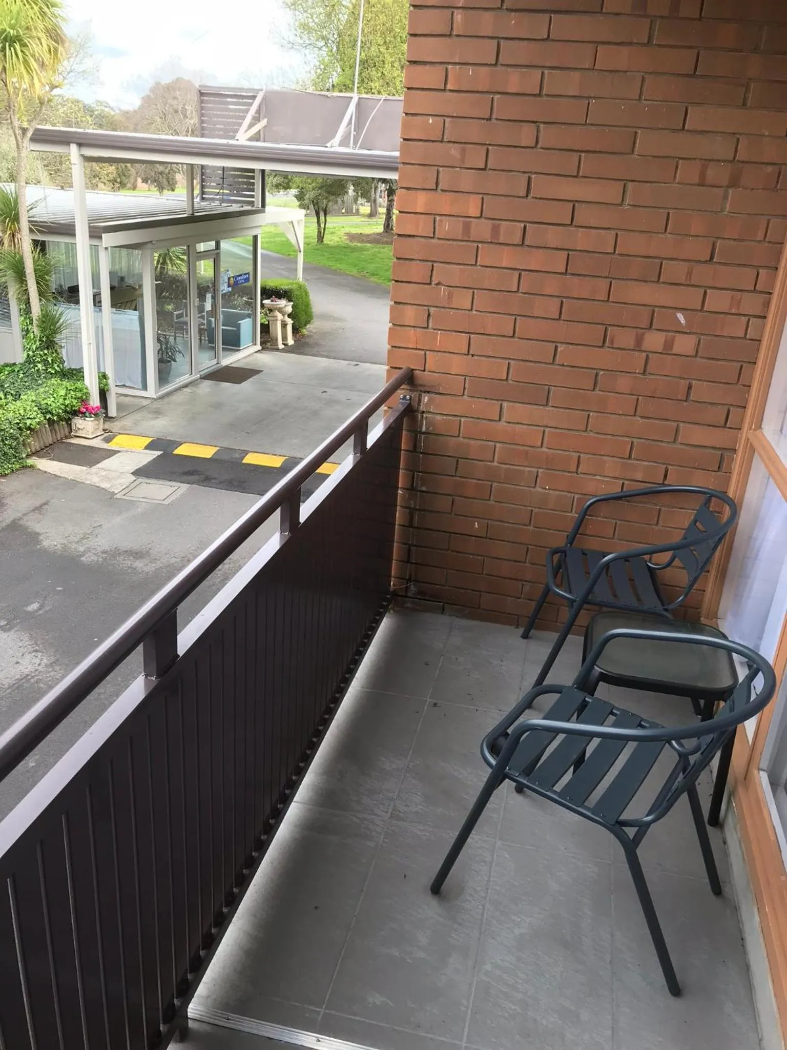 Balcony/Terrace in Moe Parklands Motel