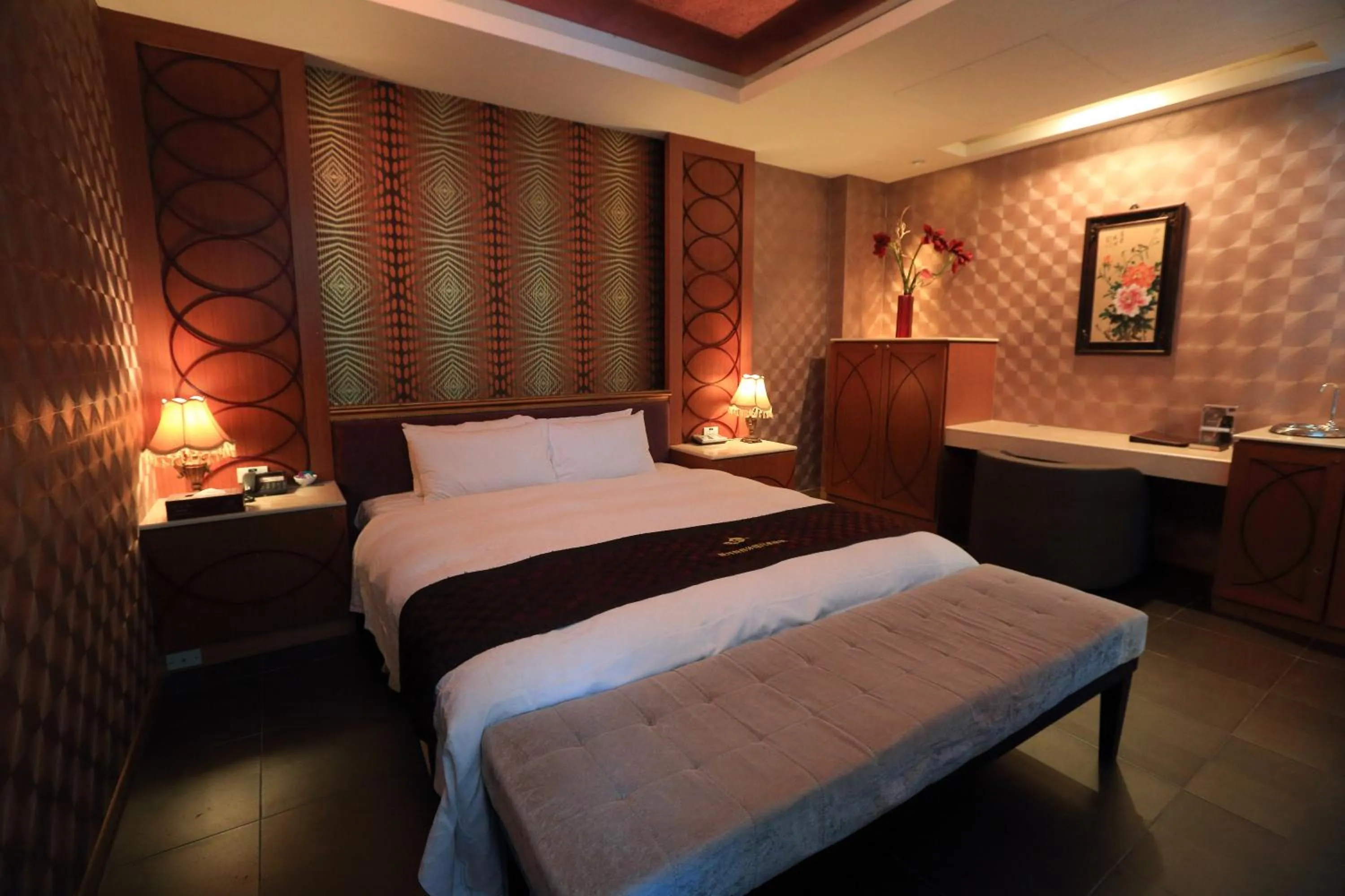 Bed in Moon Area Motel