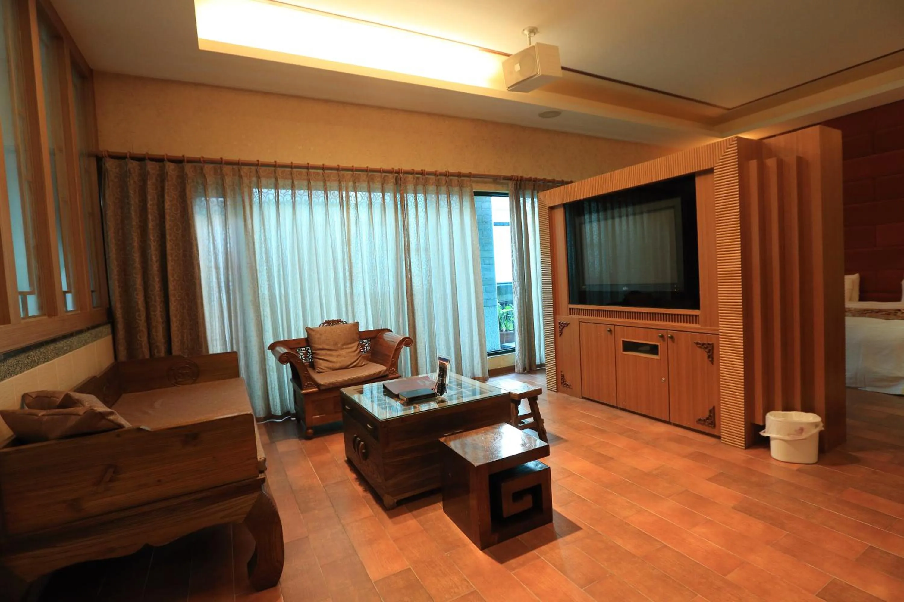 Communal lounge/ TV room in Moon Area Motel