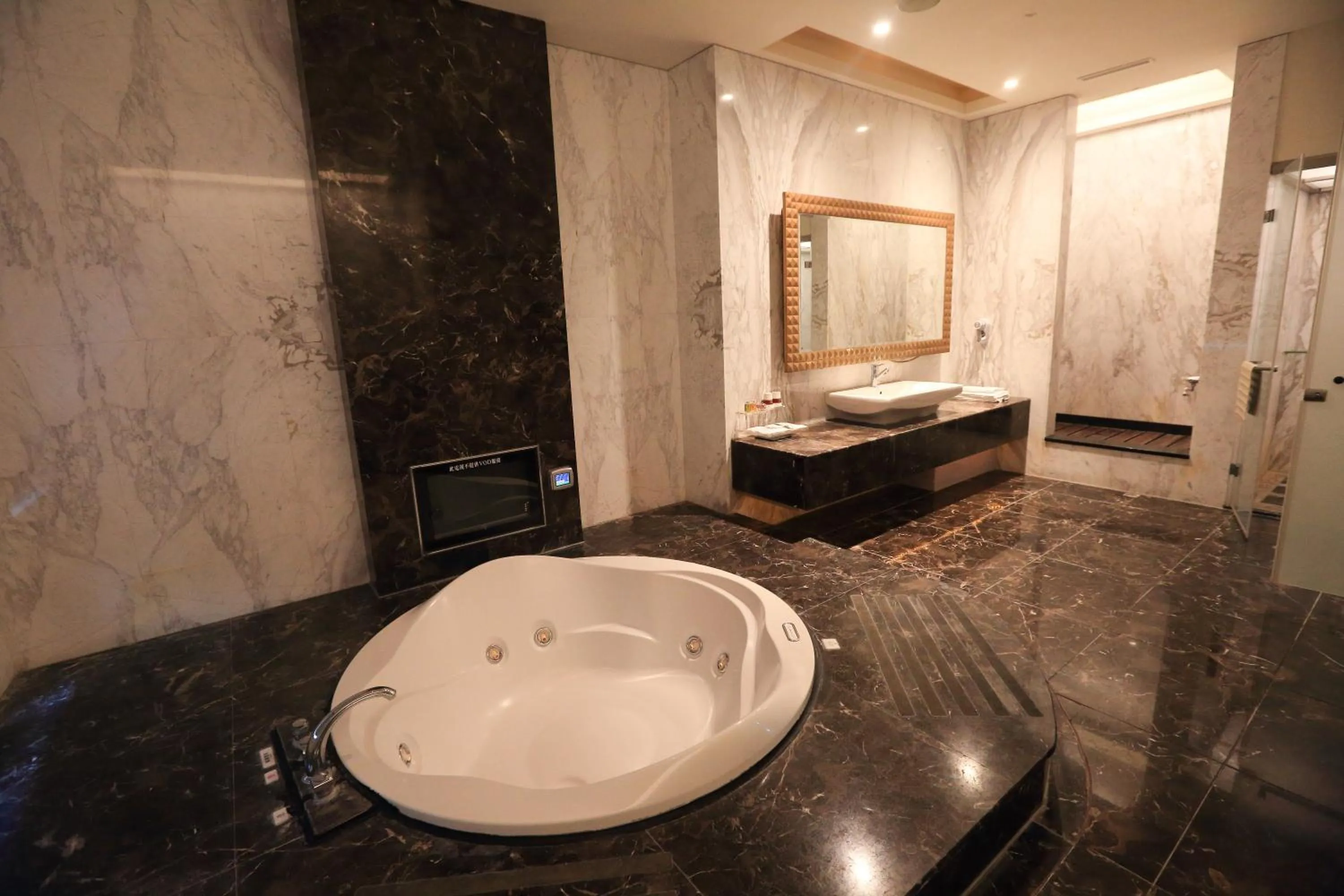 Shower in Moon Area Motel