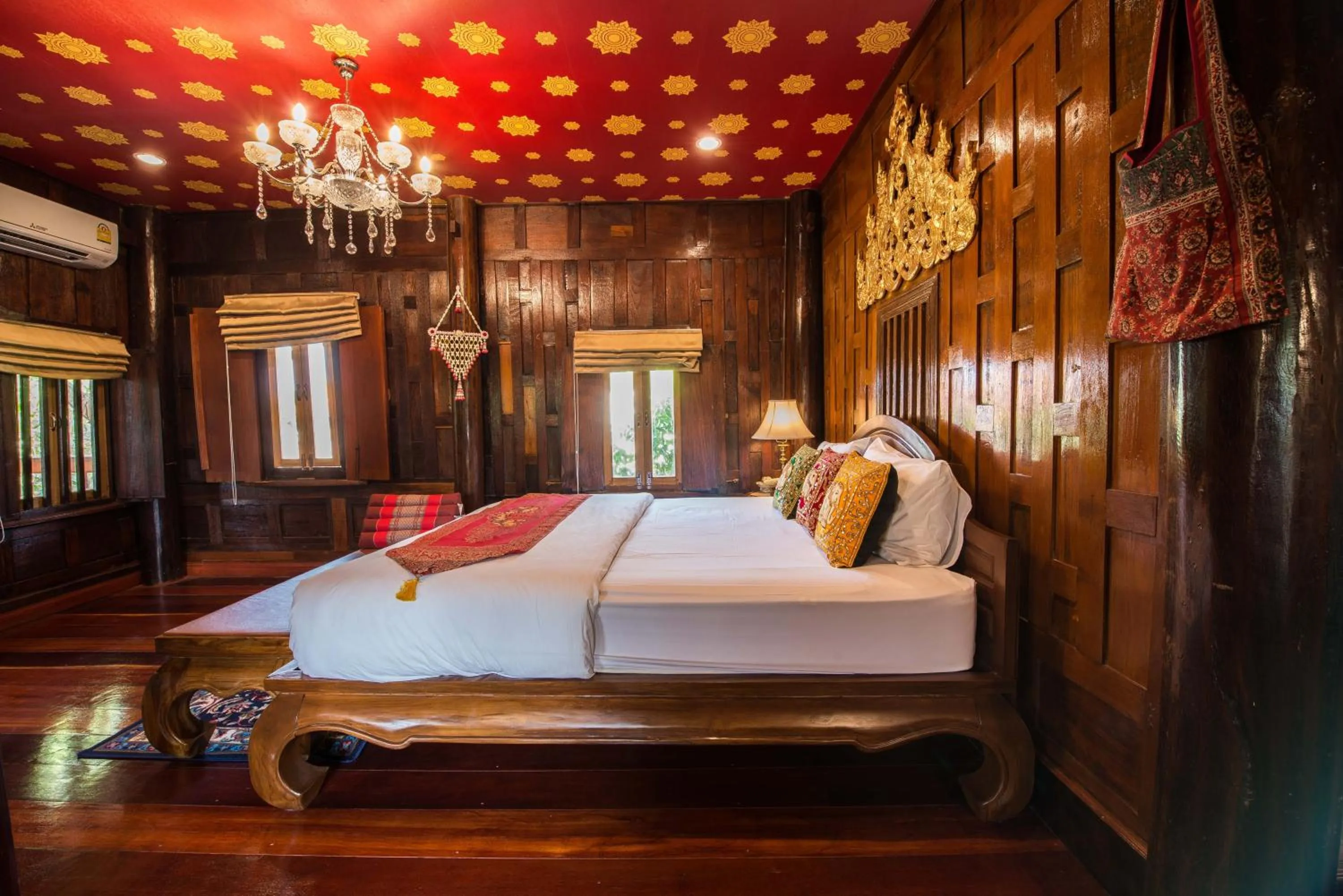 Decorative detail, Bed in Phuttal Residence