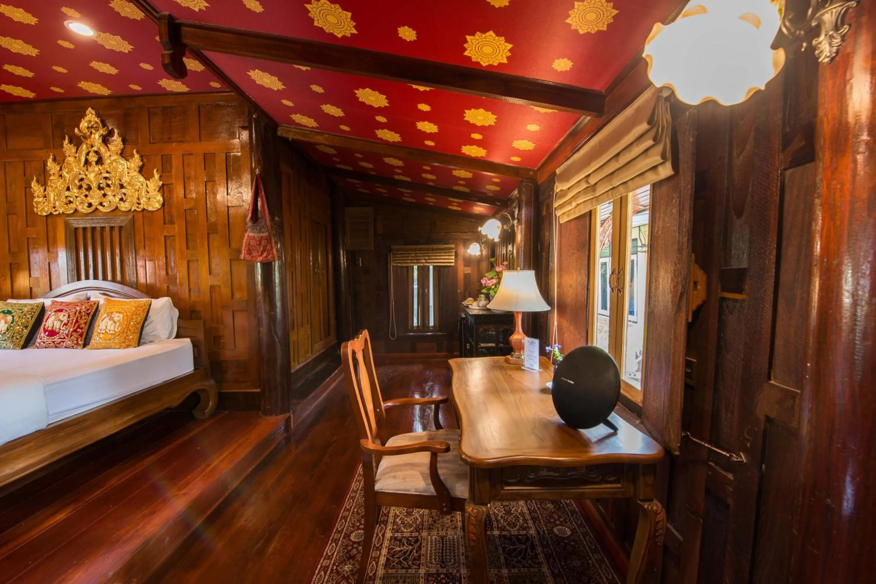 Photo of the whole room, Bed in Phuttal Residence