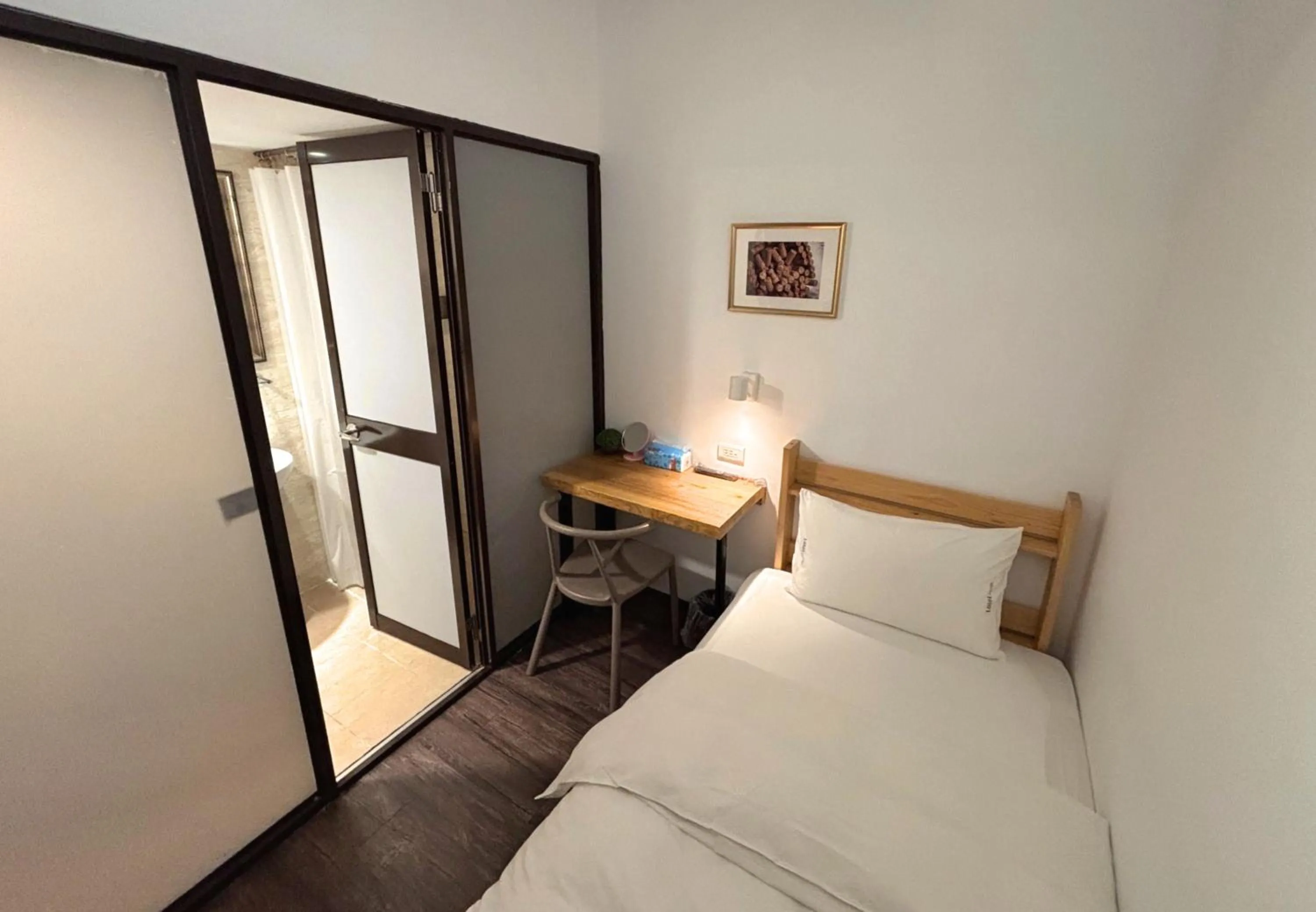 Decorative detail, Bed in Lütel Hotel Xpark Gloria Outlets Shin Kong Cinemas