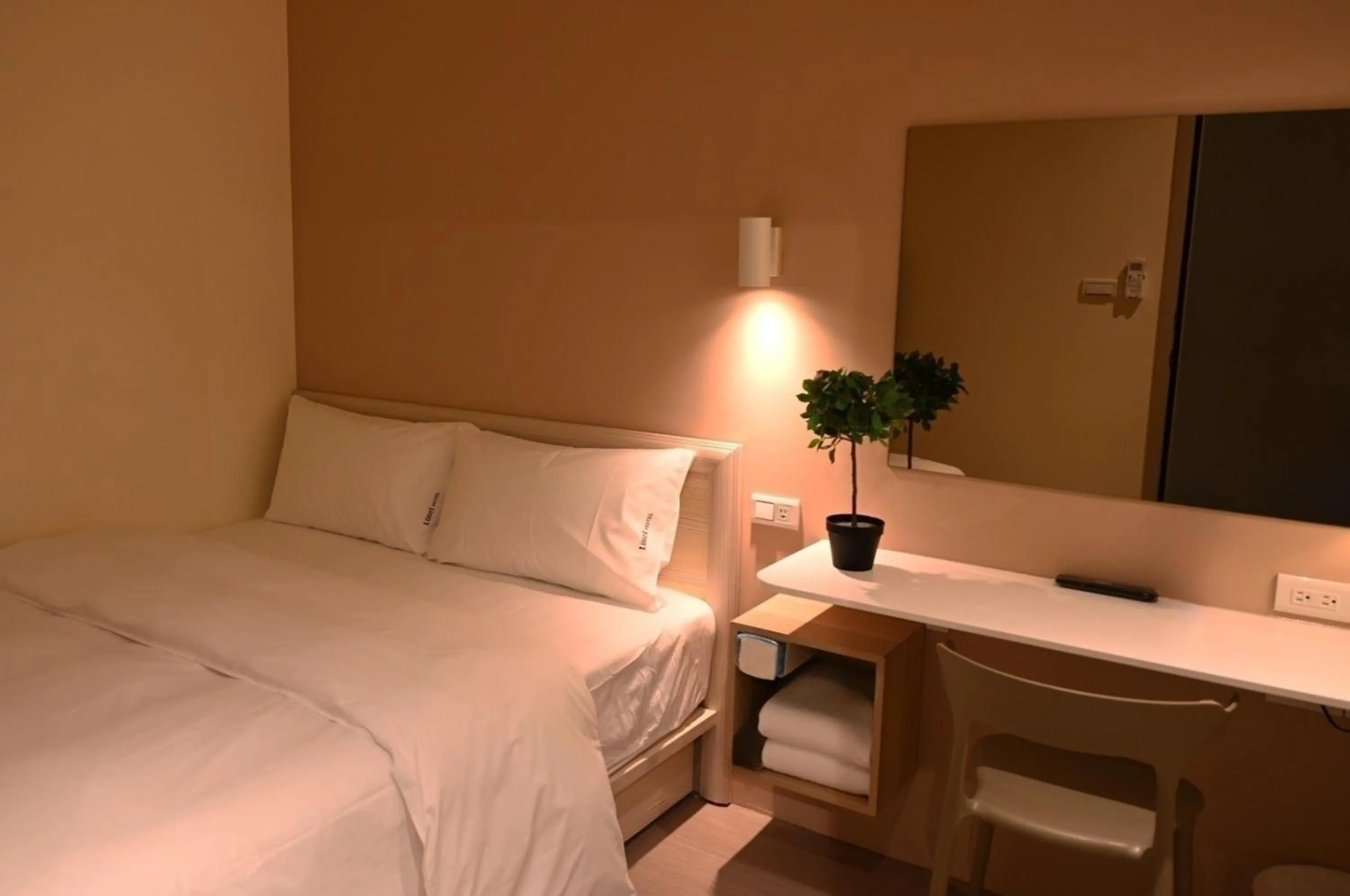 Bed in Lütel Hotel Xpark Gloria Outlets Shin Kong Cinemas