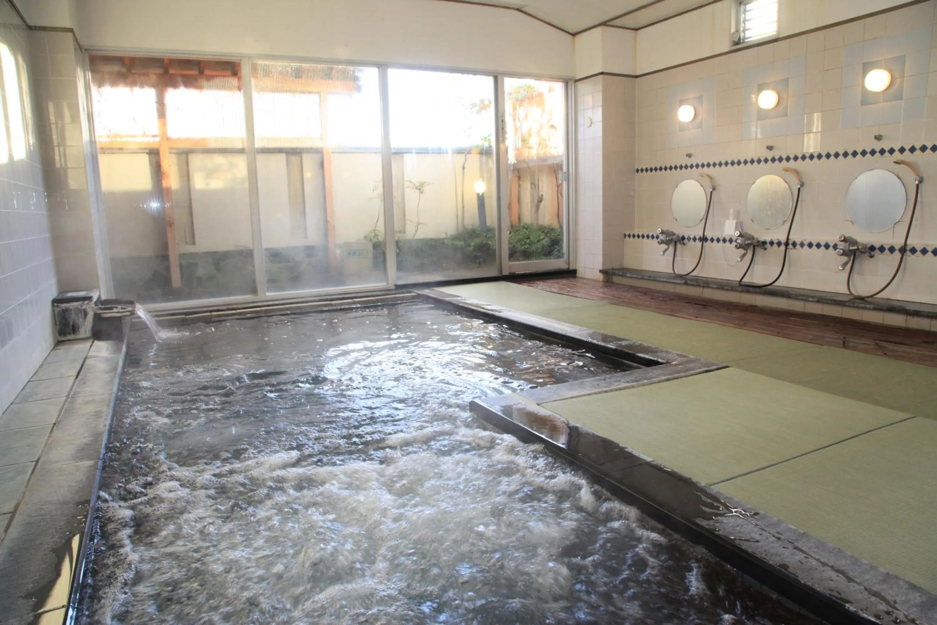 Hot Spring Bath in Hotel New Kotobuki