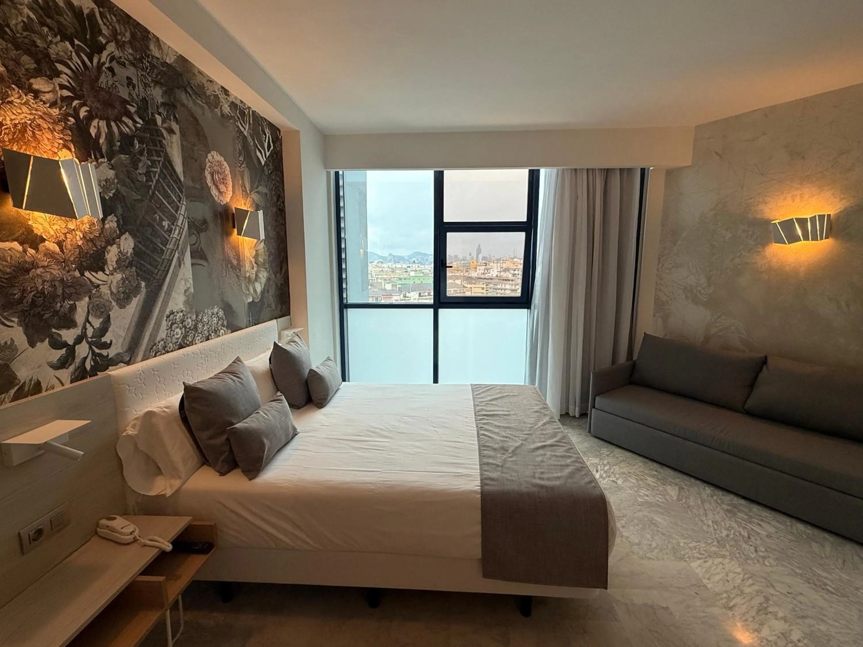 Bed in Hotel Madeira Centro