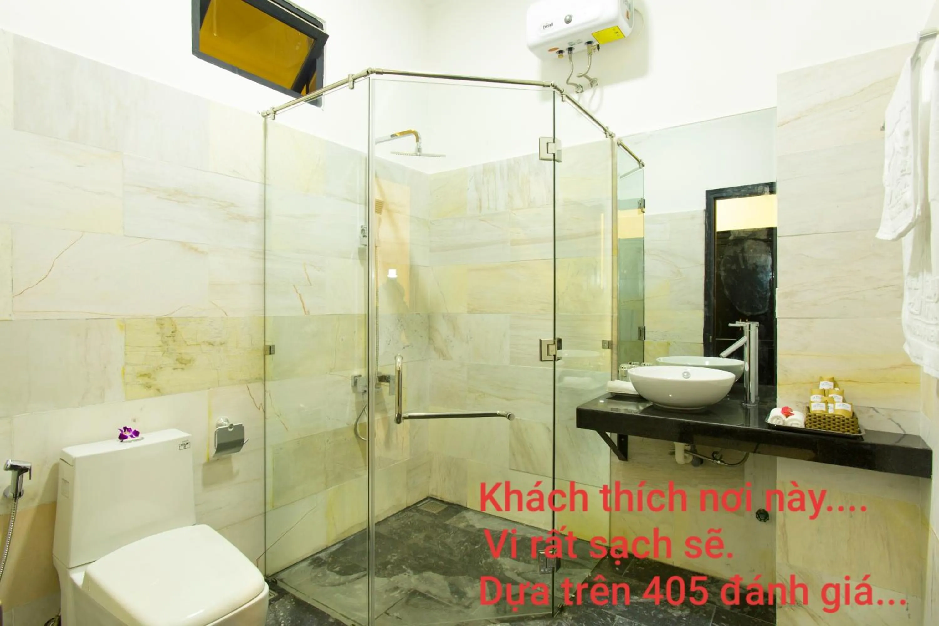 Bathroom in Hoi An Hideaway Villa