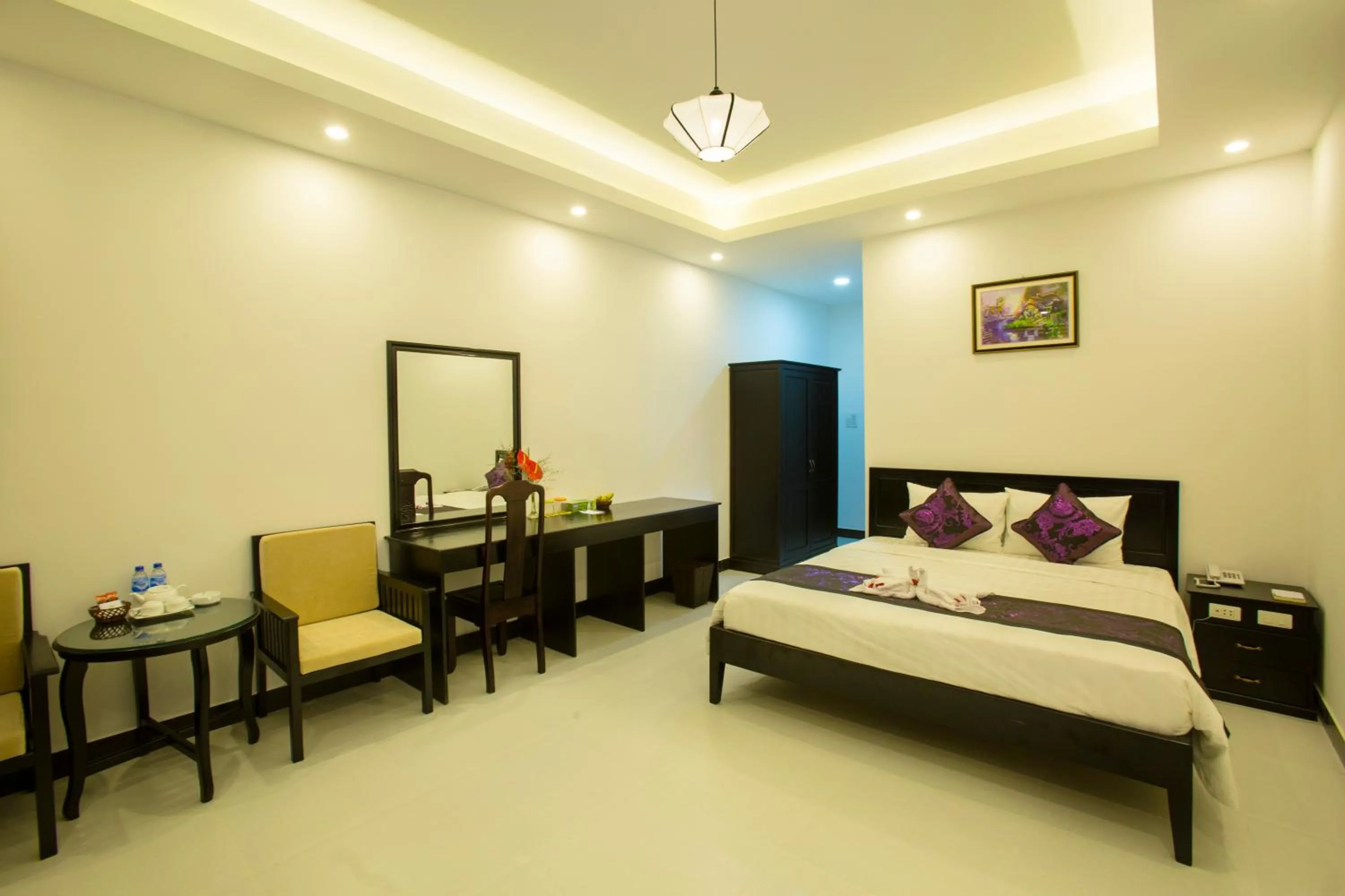 Photo of the whole room, Bed in Hoi An Hideaway Villa