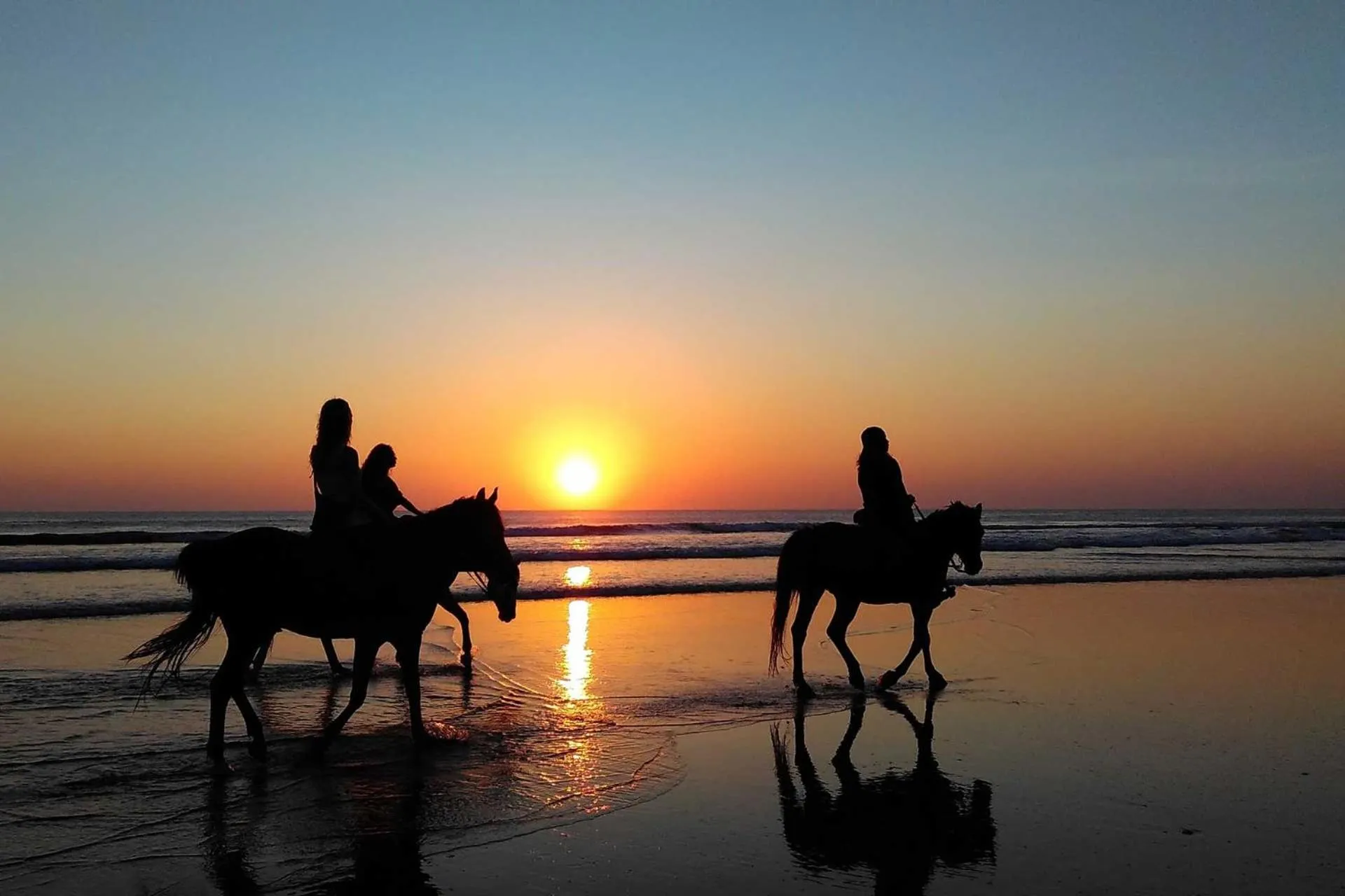 Hiking in Maestrale Resort Hotel - Grosseto