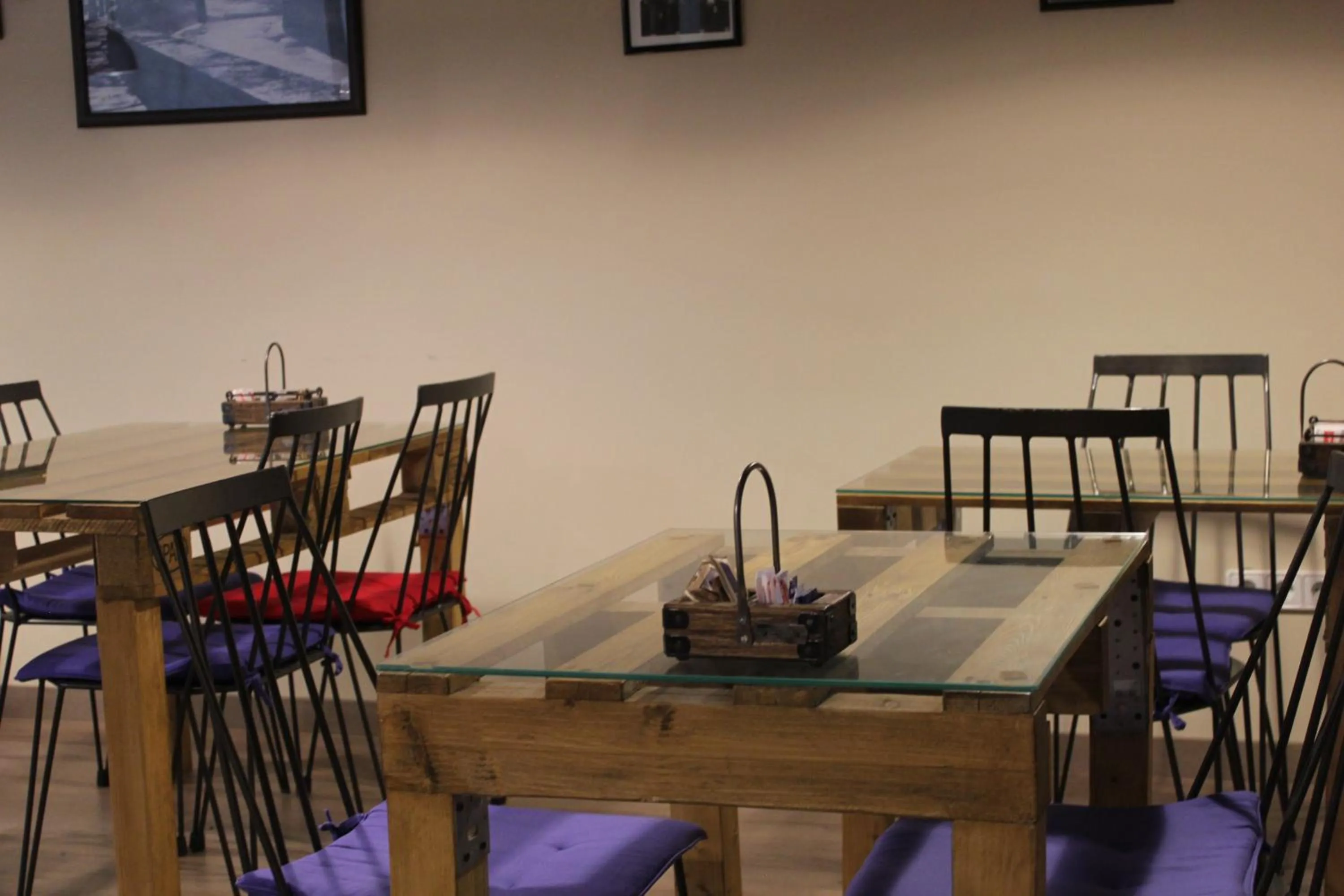 Restaurant/places to eat in L'Hostalet d'Arenys de Mar