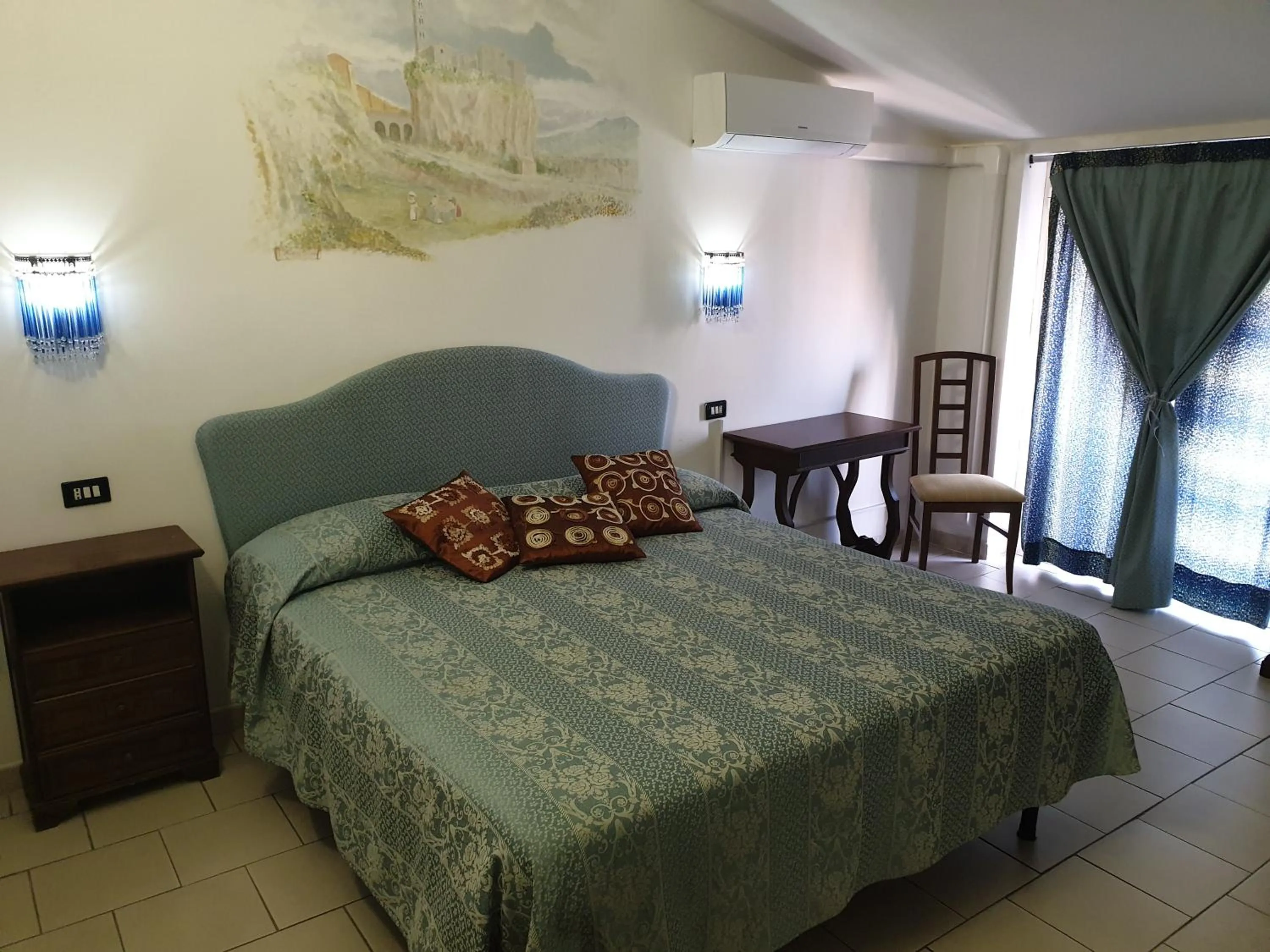 Photo of the whole room, Bed in Hotel Ristorante Bagnaia