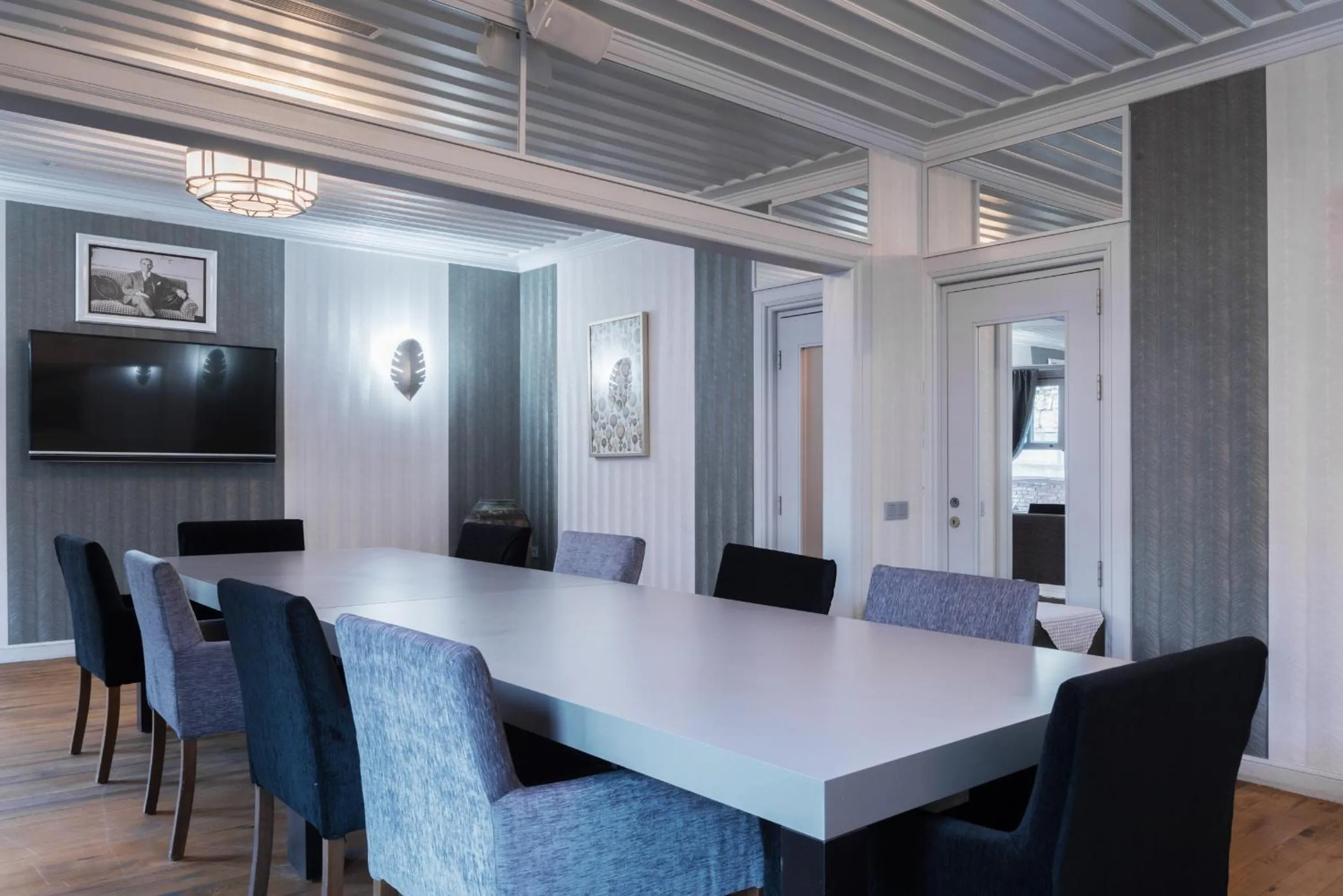 Meeting/conference room in Delight Deluxe Aparts