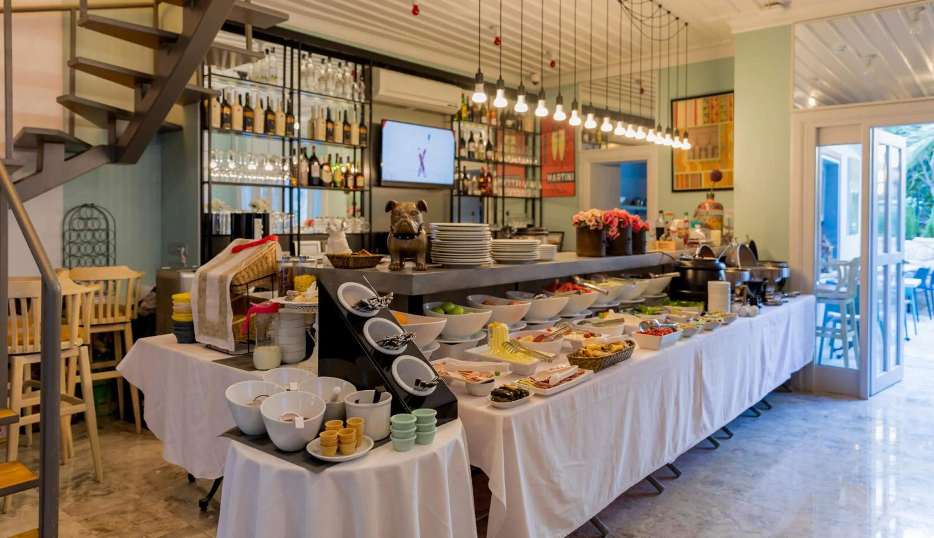 Restaurant/places to eat in Delight Deluxe Aparts