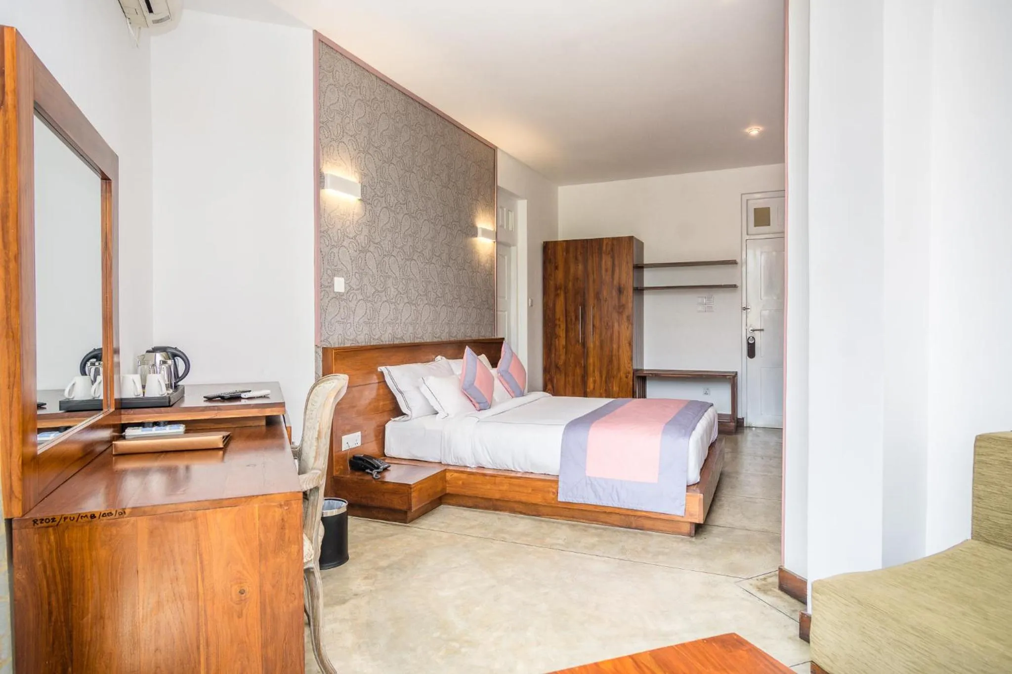 Bedroom, Bed in Viyana Boutique Hotel