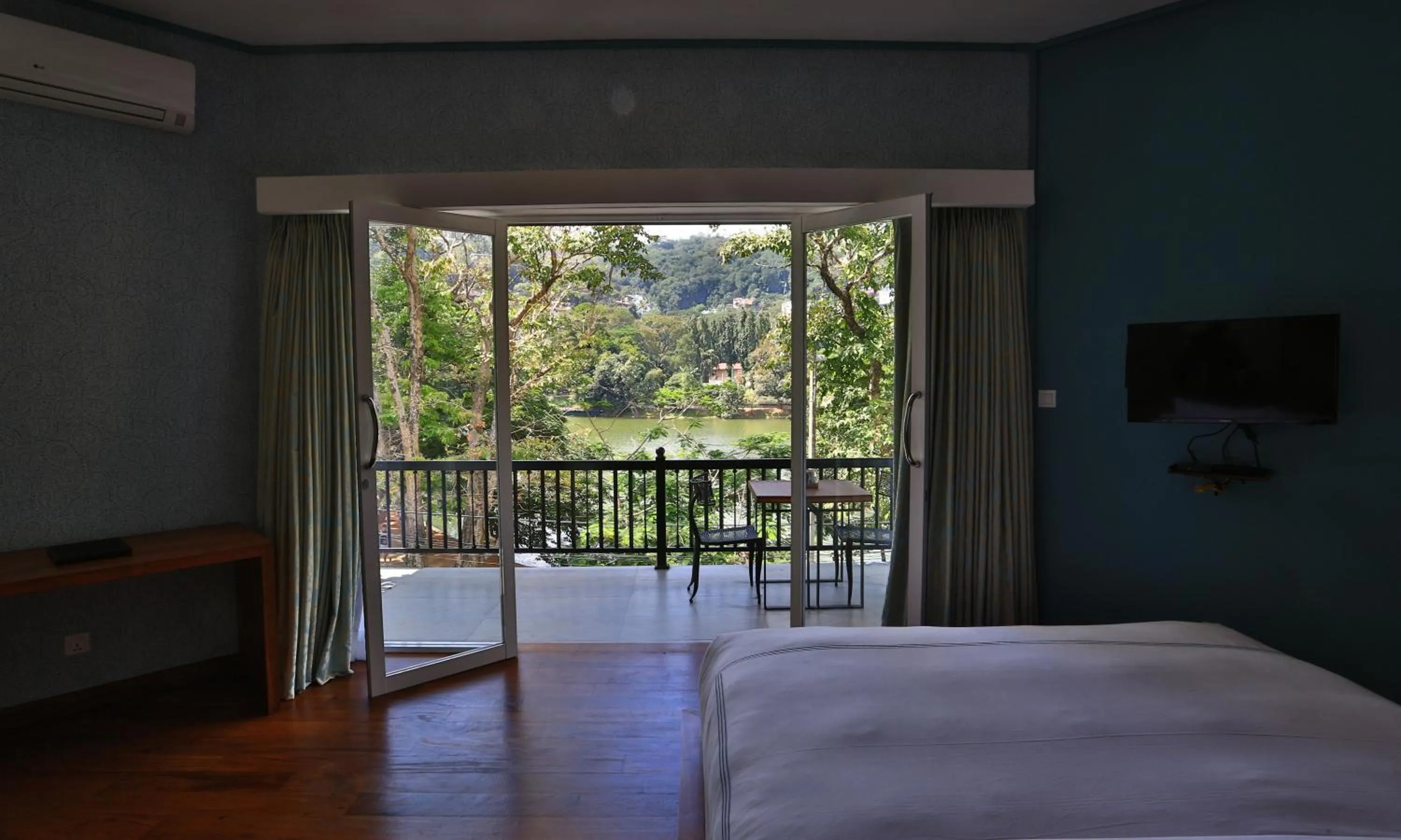 Bed in Viyana Boutique Hotel